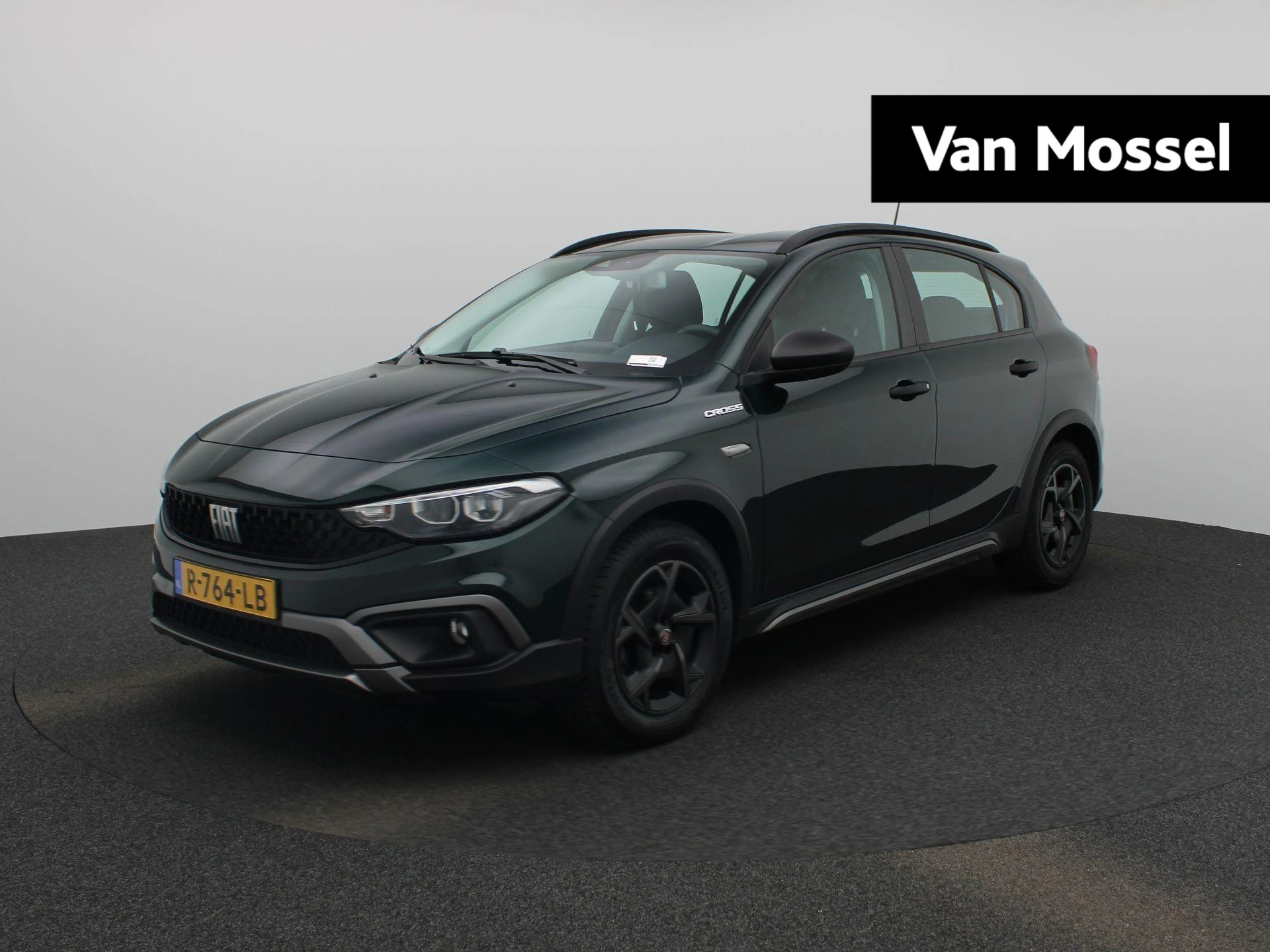 Fiat Tipo met kenteken R-764-LB – autofoto 2