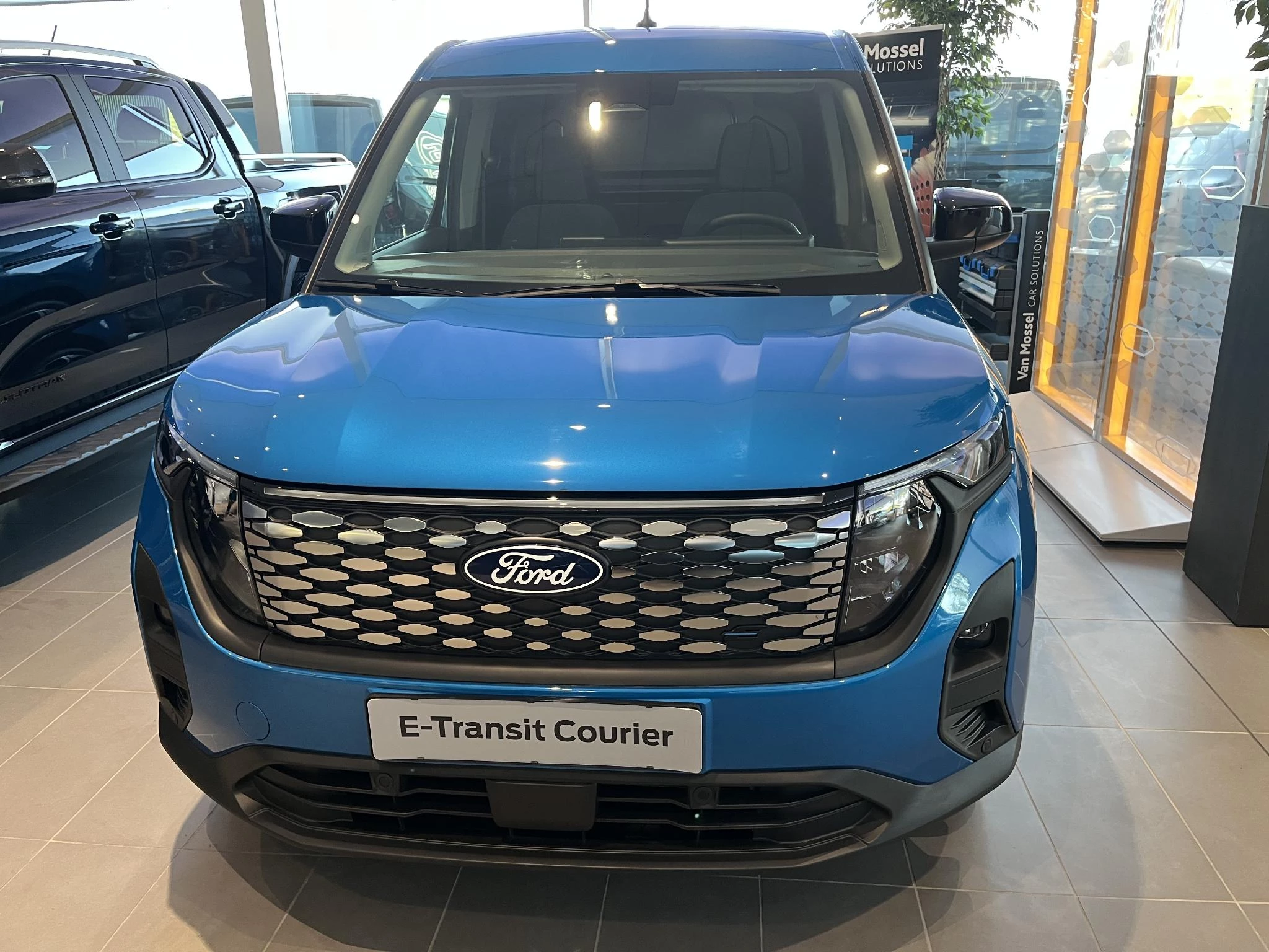 Ford E-Transit – autofoto 4