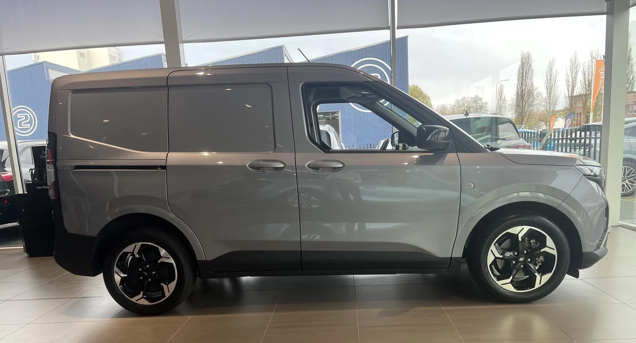 Ford E-Transit – autofoto 5