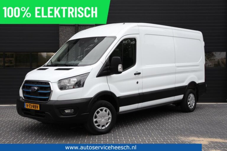 Ford E-Transit met kenteken V-73-RBV – vooraanzicht
