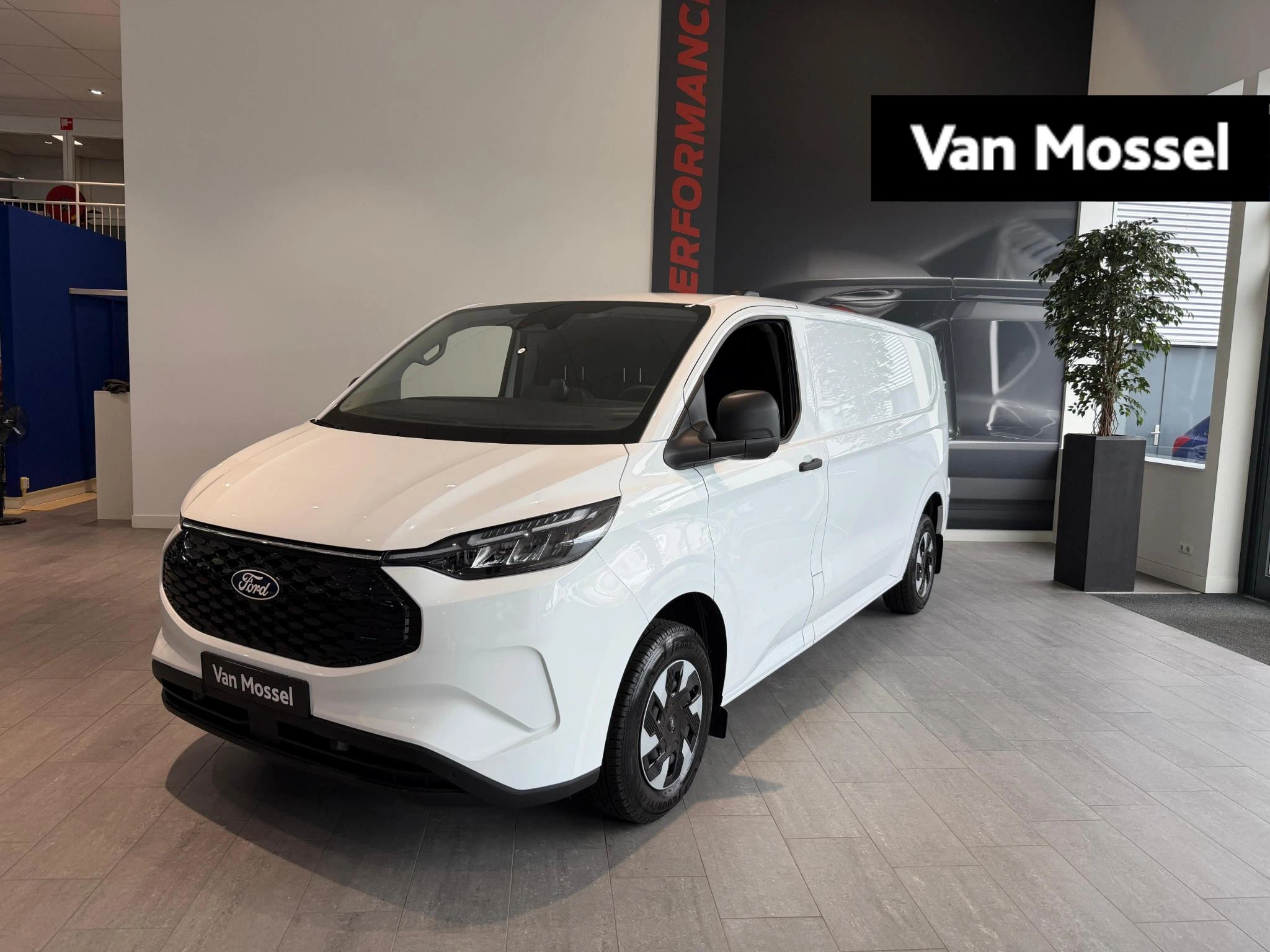 Ford E-TransitCustom – autofoto 2