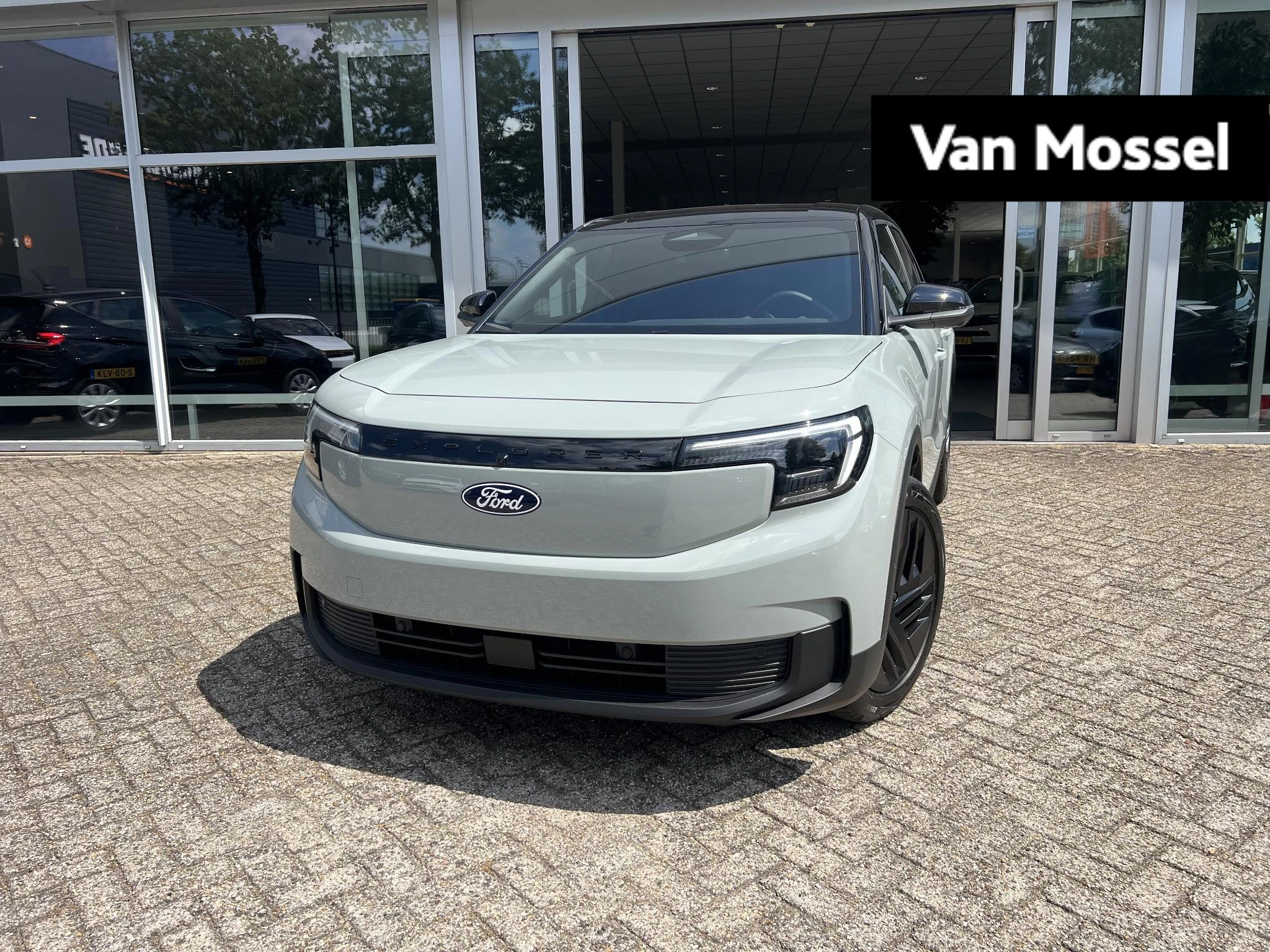 Ford Explorer – autofoto 2