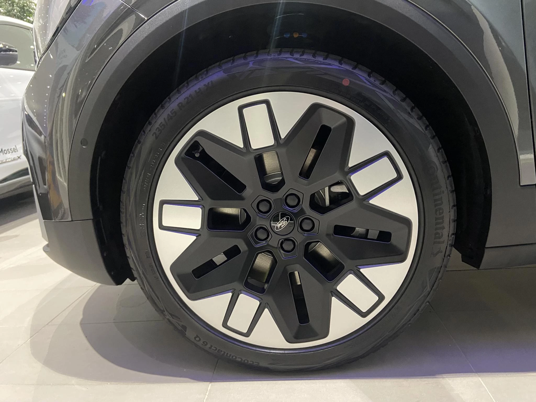 Ford Explorer – autofoto 4