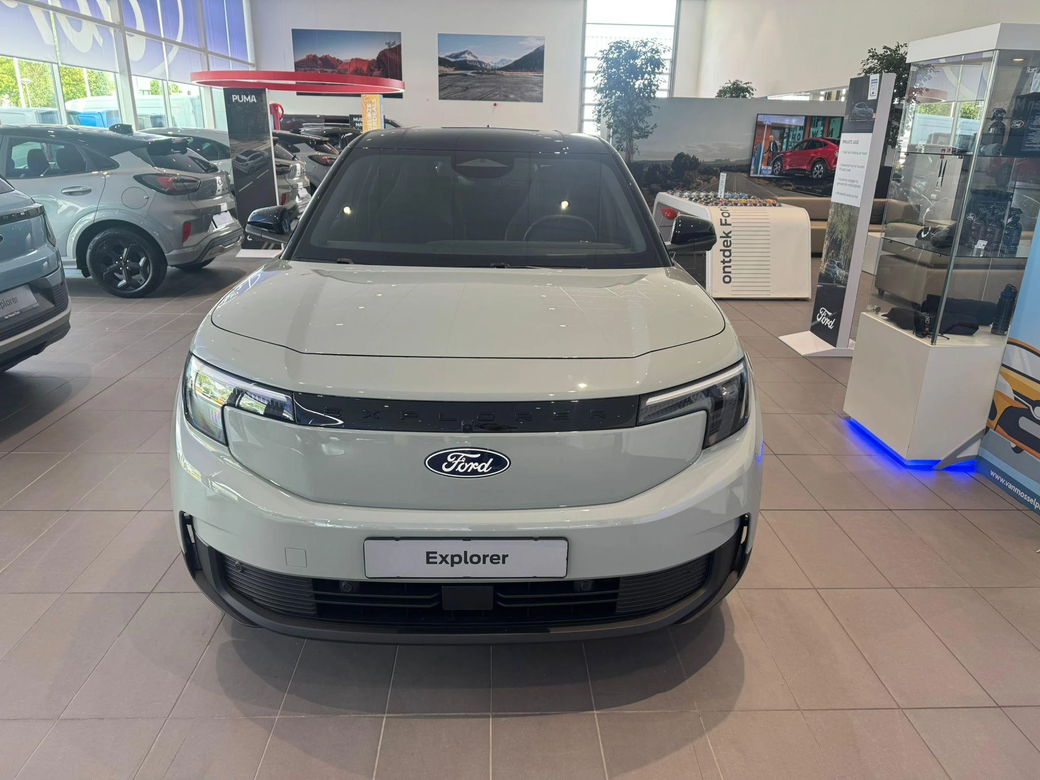Ford Explorer – autofoto 4