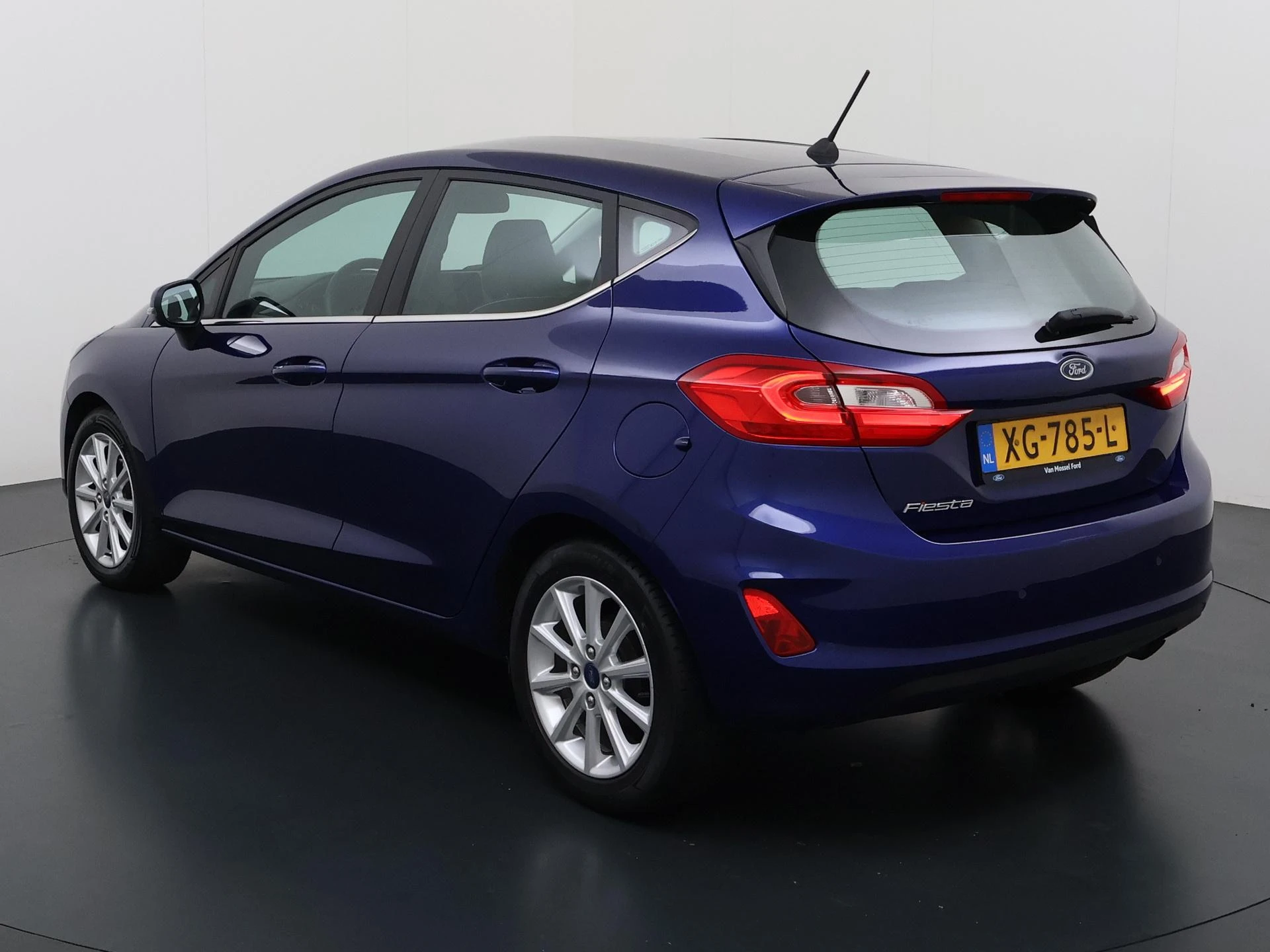 Ford Fiesta met kenteken 43100 – autofoto 5