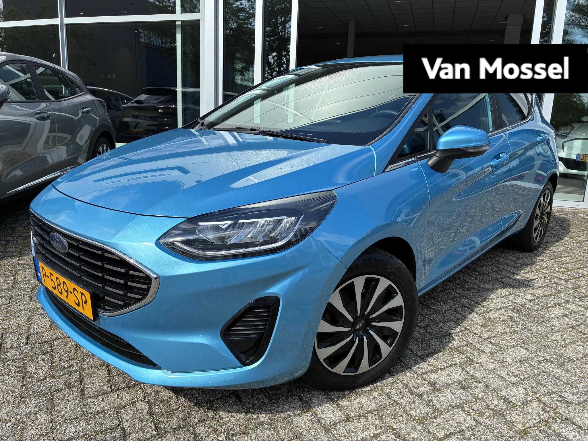 Ford Fiesta met kenteken P-589-SP – autofoto 2