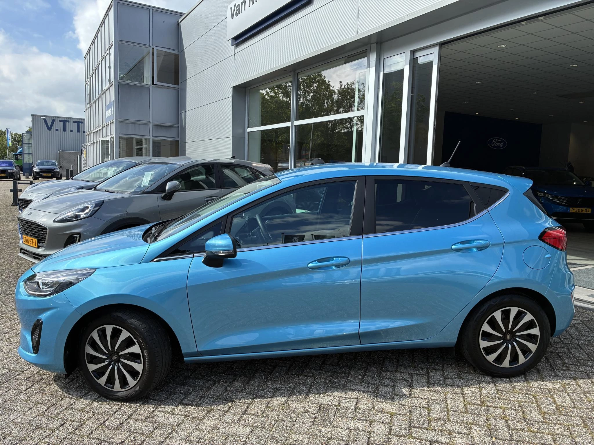 Ford Fiesta met kenteken P-589-SP – autofoto 4
