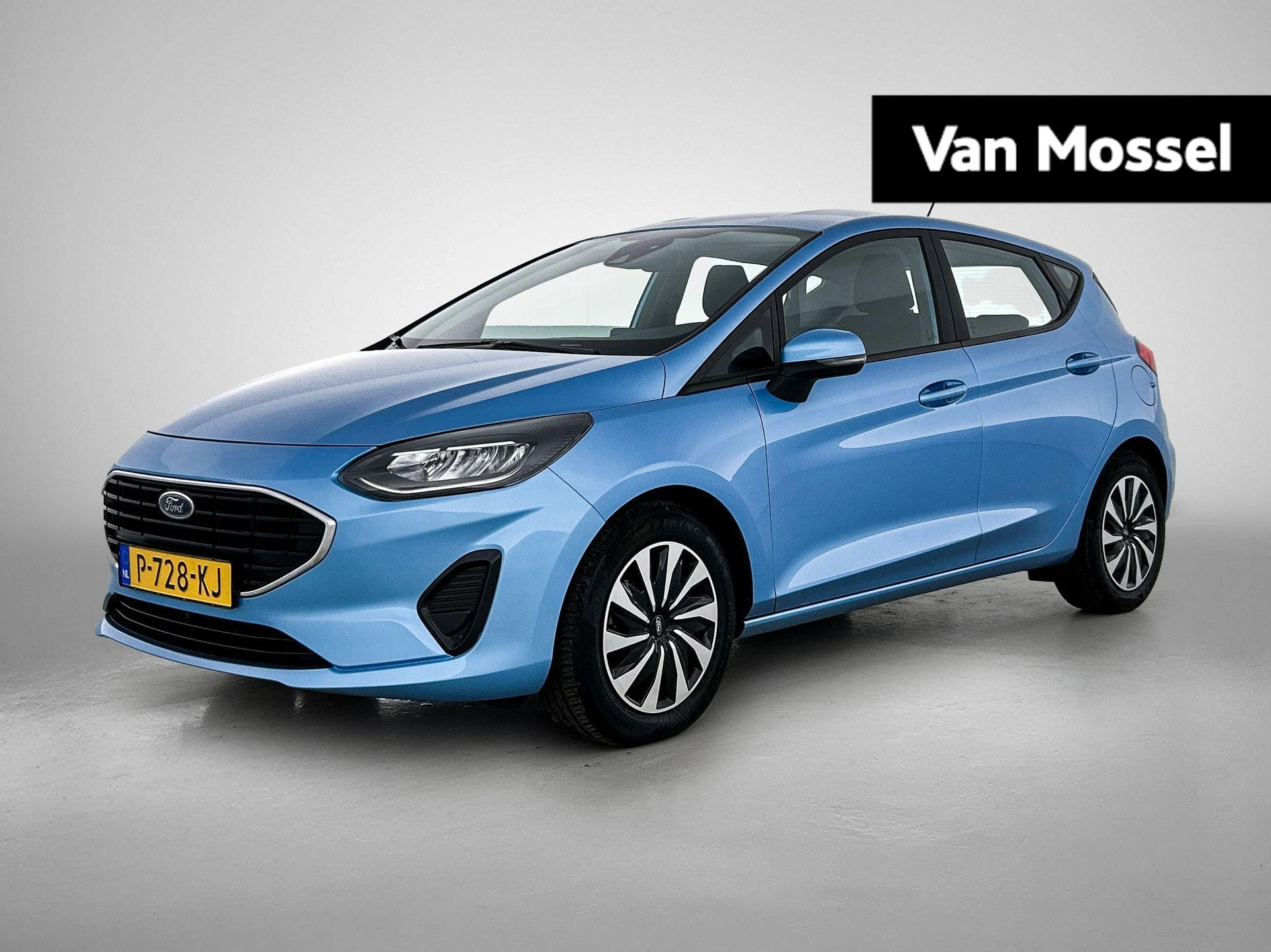 Ford Fiesta met kenteken P-728-KJ – autofoto 2