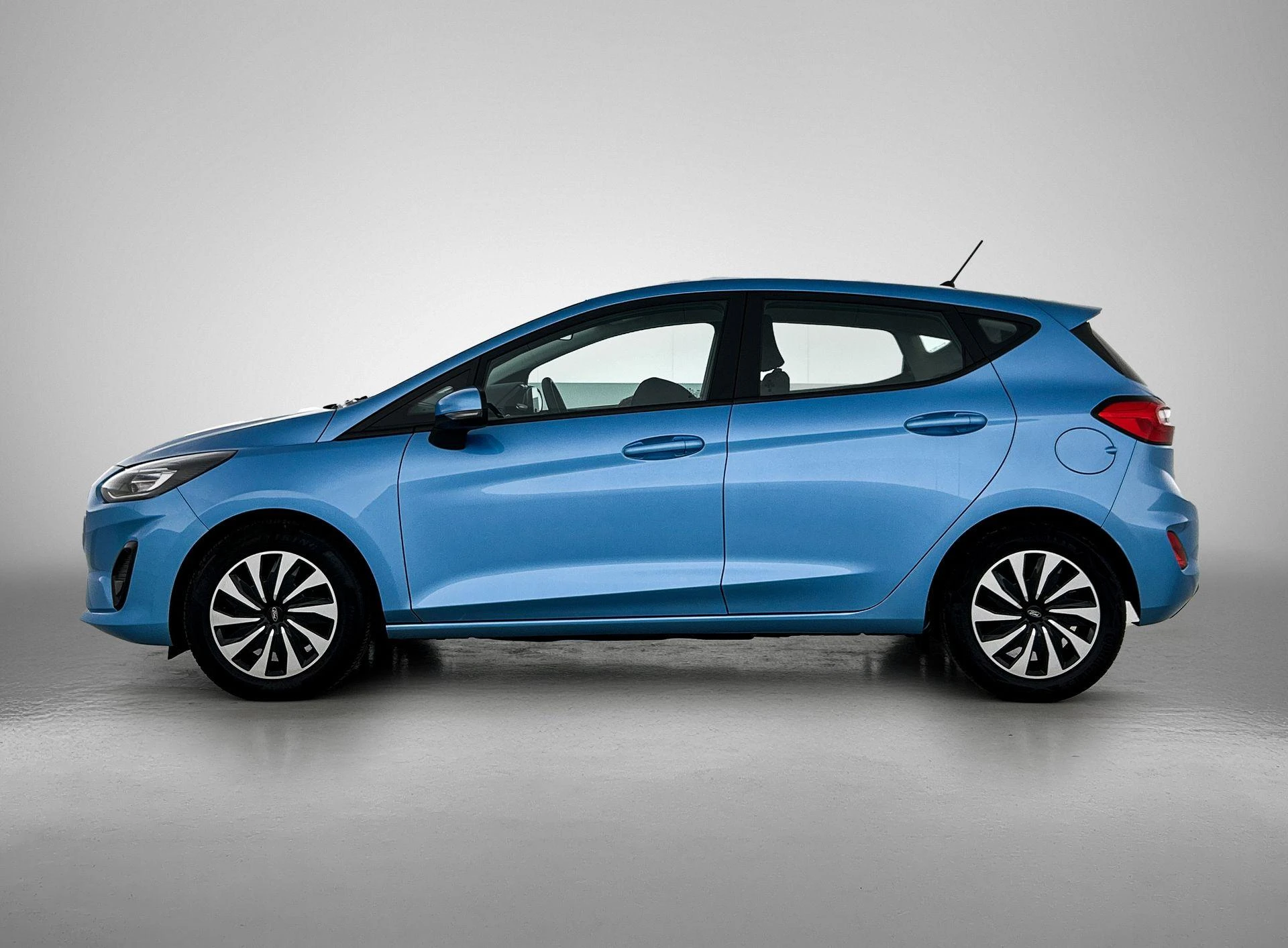 Ford Fiesta met kenteken P-728-KJ – autofoto 5