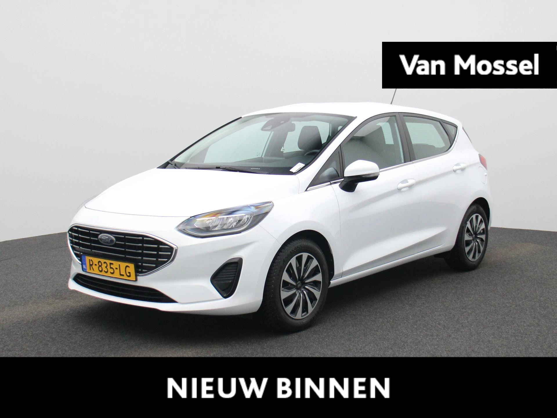 Ford Fiesta met kenteken R-835-LG – autofoto 2
