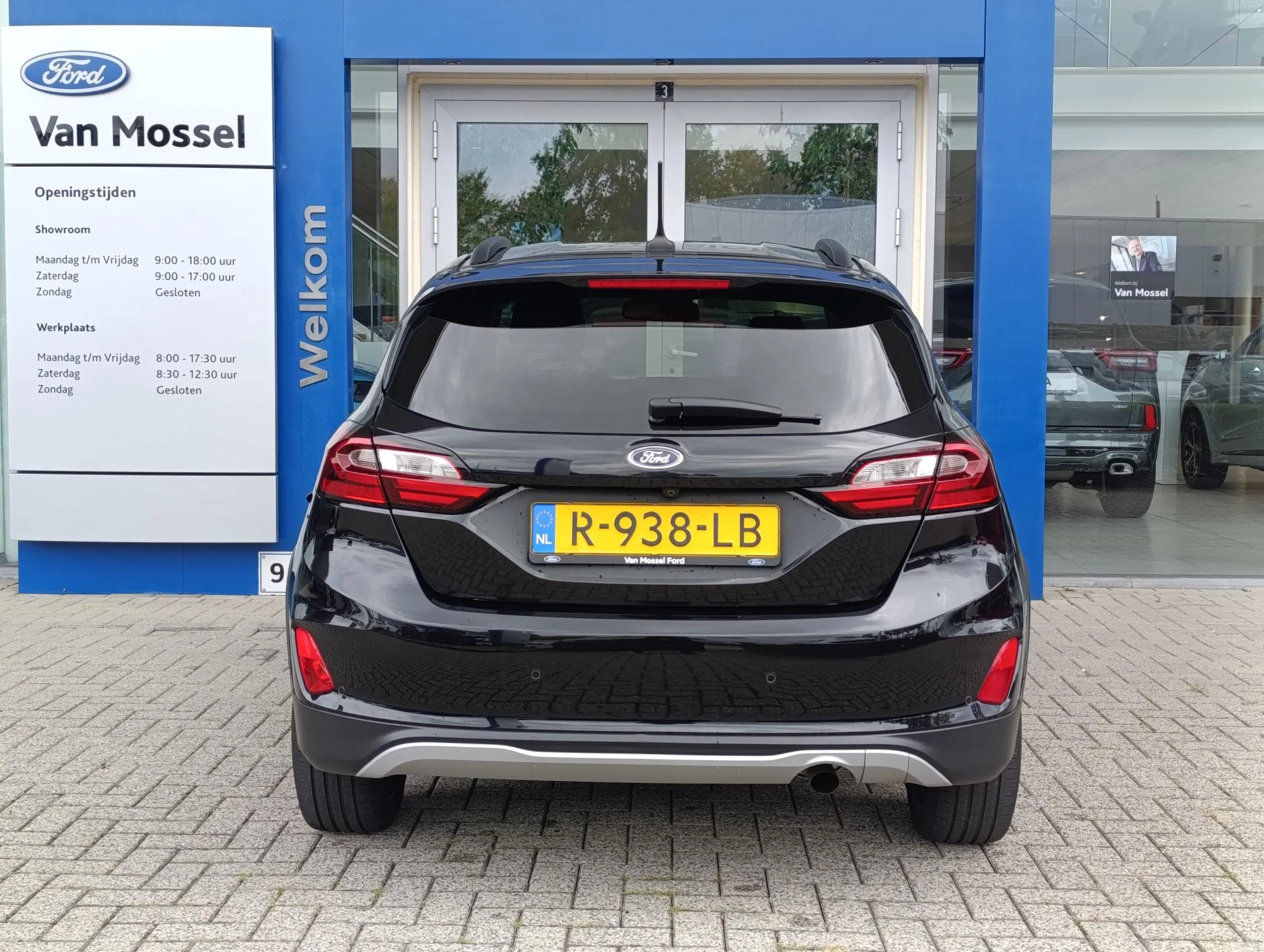 Ford Fiesta met kenteken R-938-LB – autofoto 5