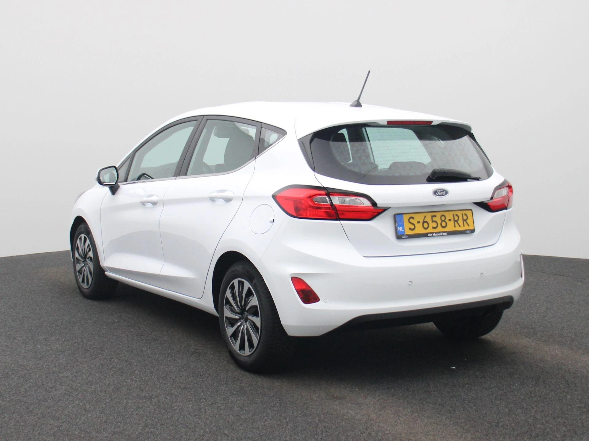 Ford Fiesta met kenteken S-658-RR – autofoto 3