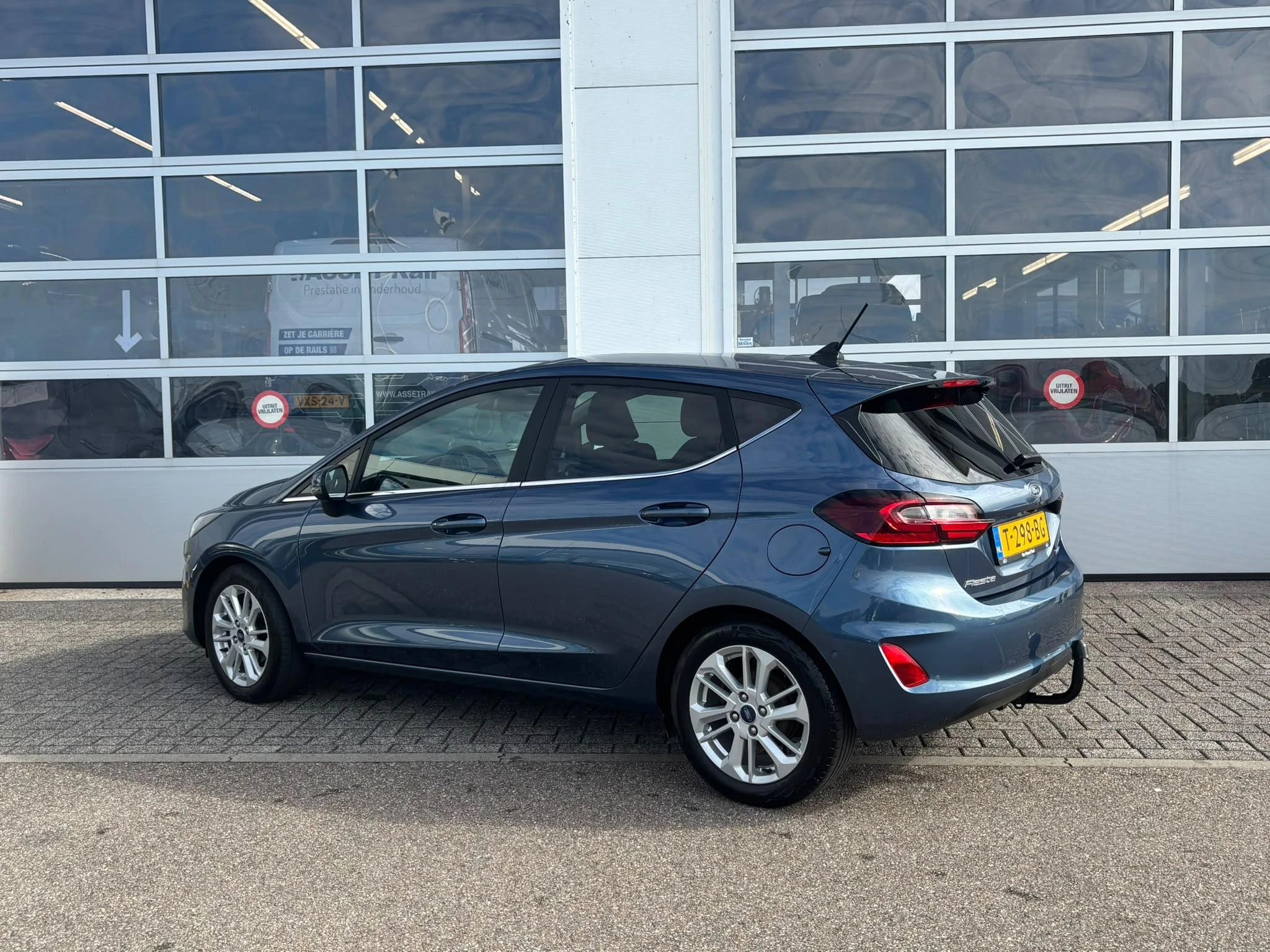 Ford Fiesta met kenteken T-298-BG – autofoto 5