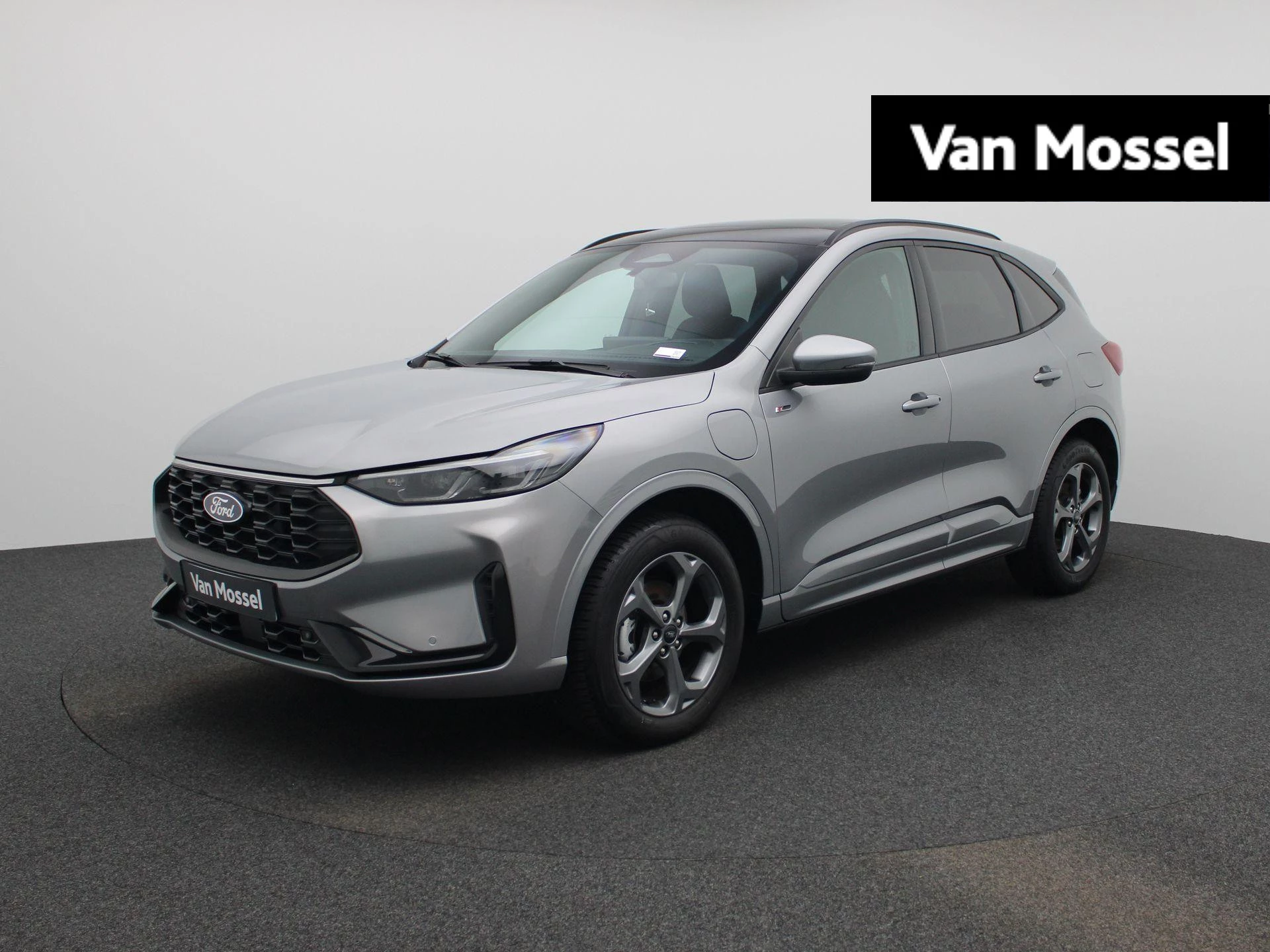 Ford Kuga met kenteken 14100 – autofoto 2