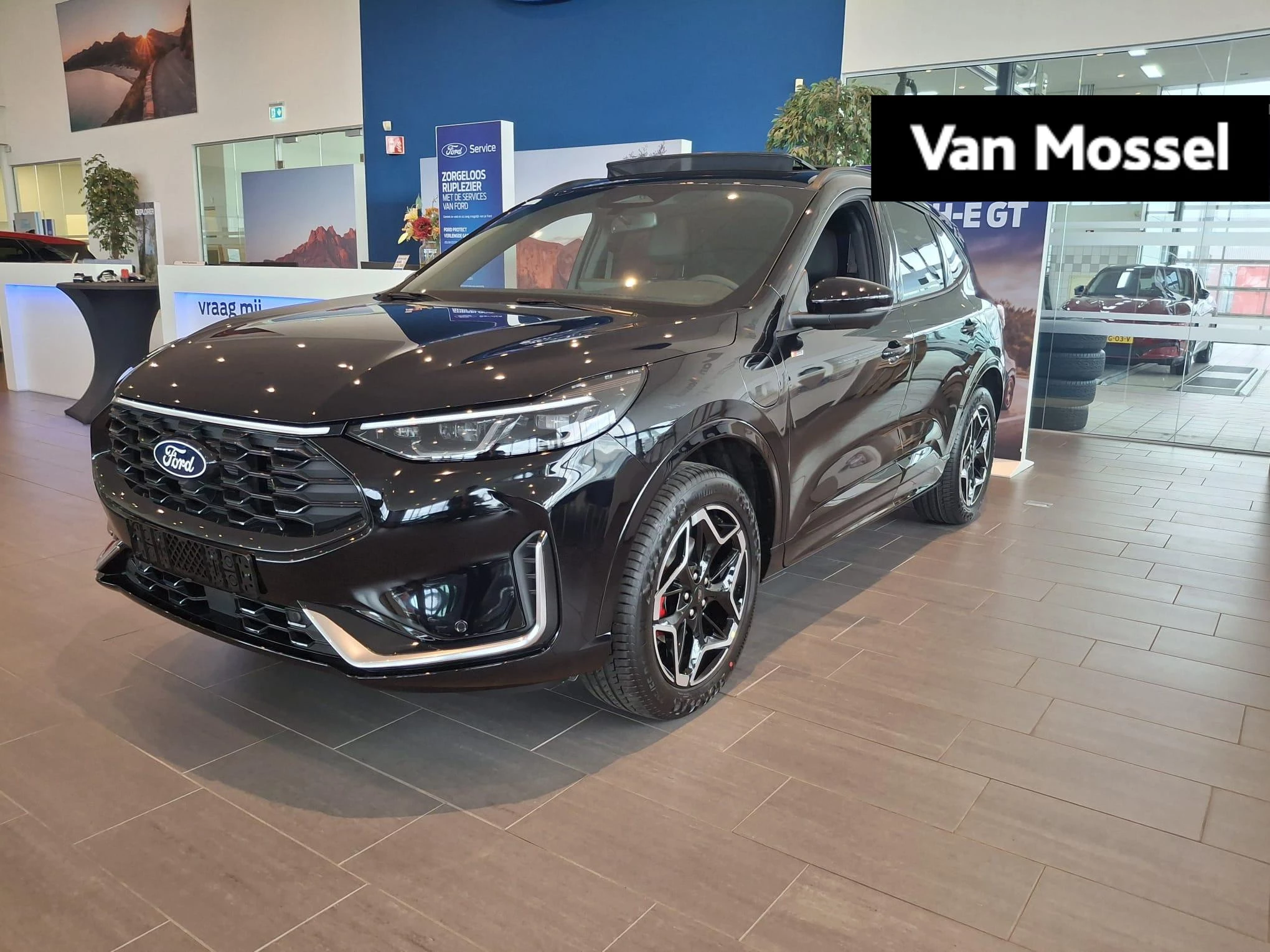 Ford Kuga met kenteken 68 – autofoto 2