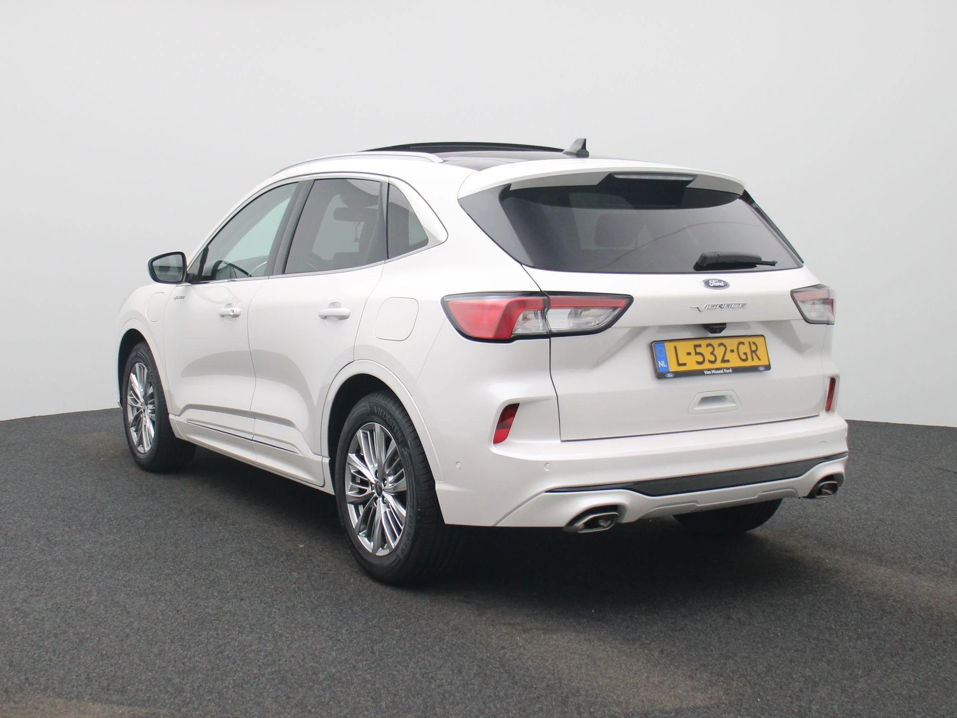 Ford Kuga met kenteken 56 – autofoto 3