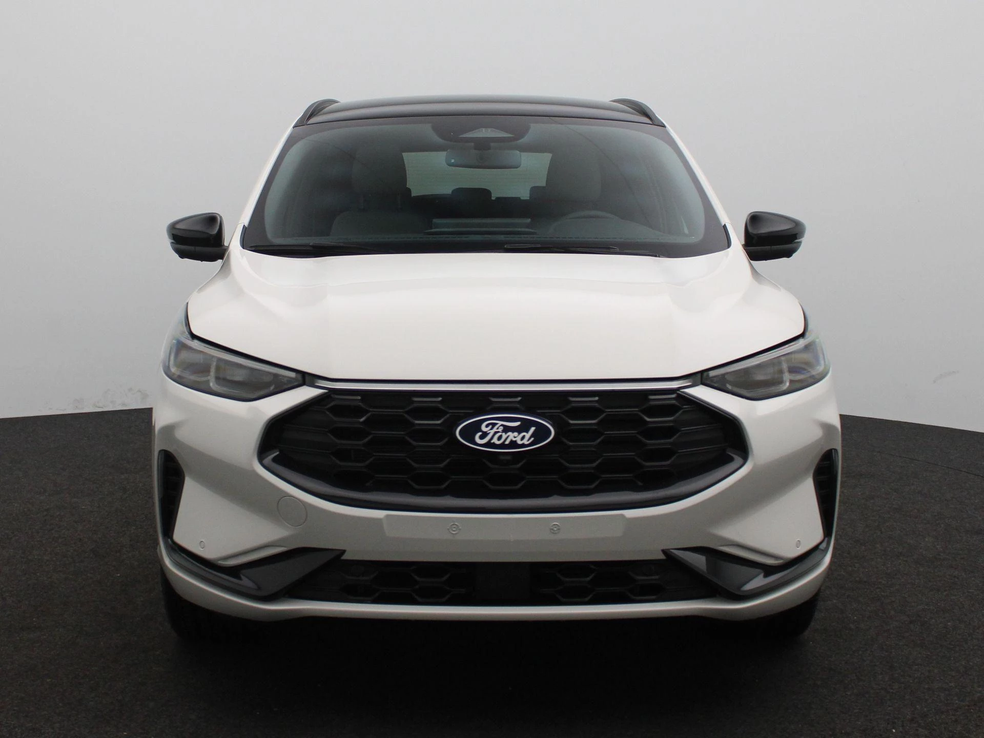 Ford Kuga met kenteken 68 – autofoto 3