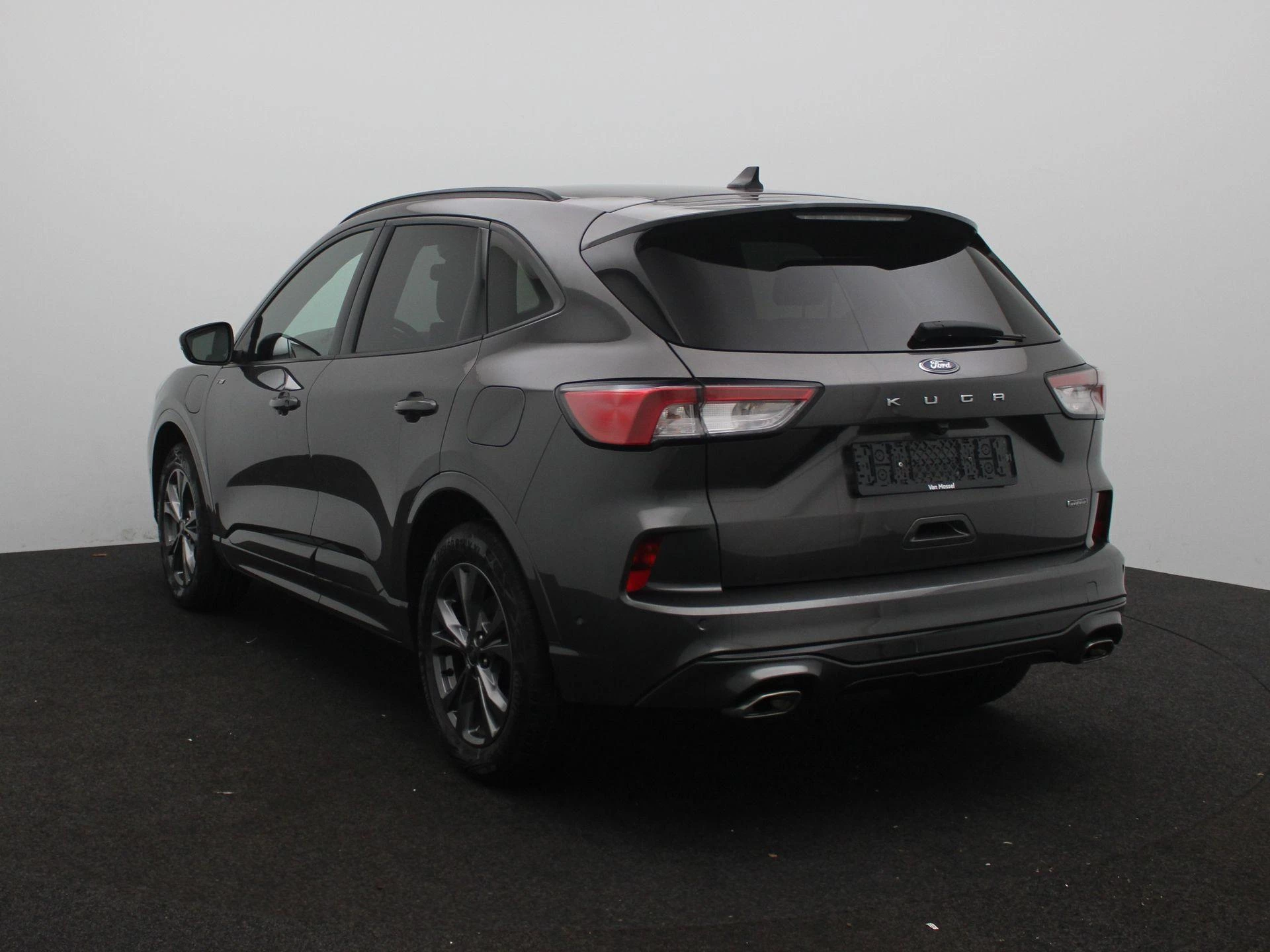 Ford Kuga met kenteken 14100 – autofoto 3