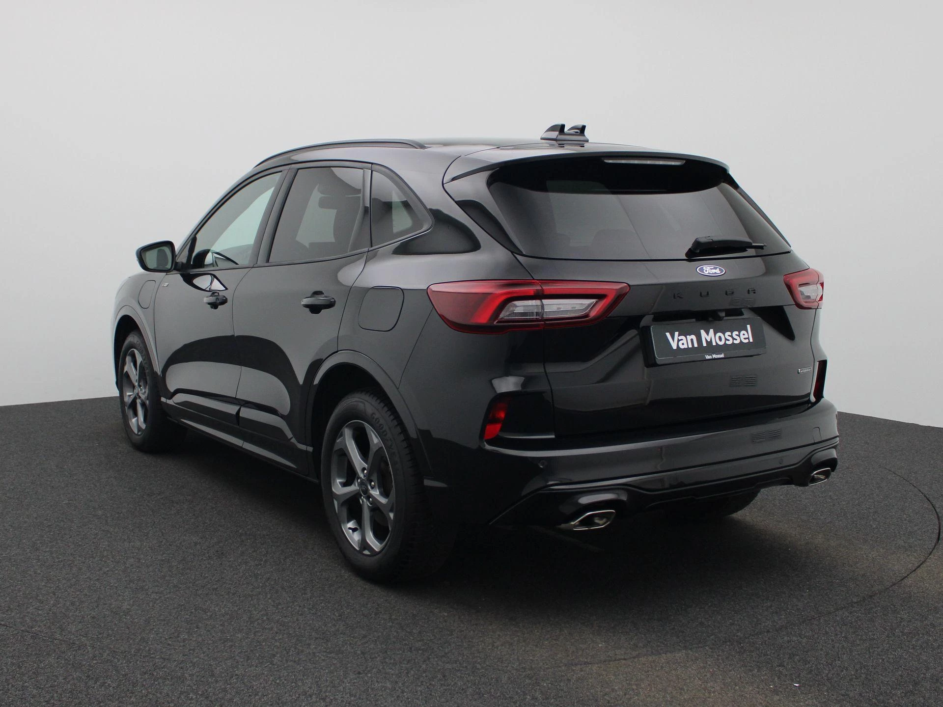 Ford Kuga met kenteken 09100 – autofoto 3