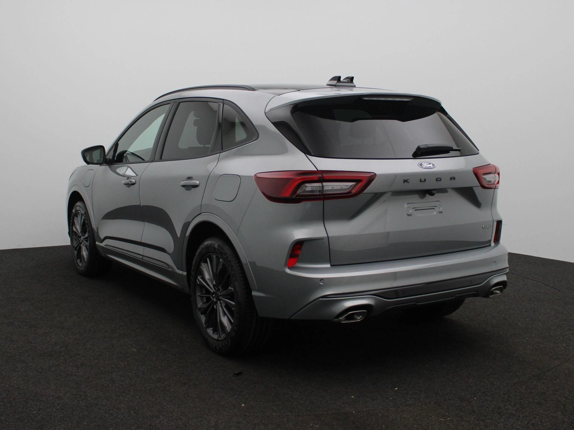 Ford Kuga met kenteken 68 – autofoto 3