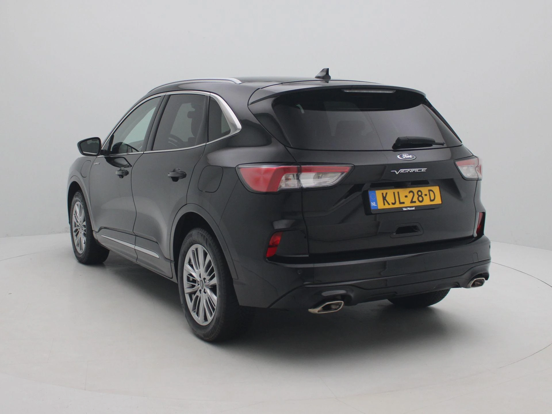 Ford Kuga met kenteken 56 – autofoto 4
