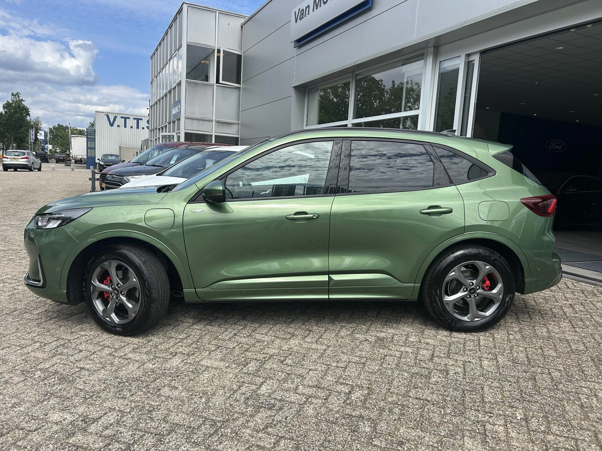 Ford Kuga met kenteken 68 – autofoto 4