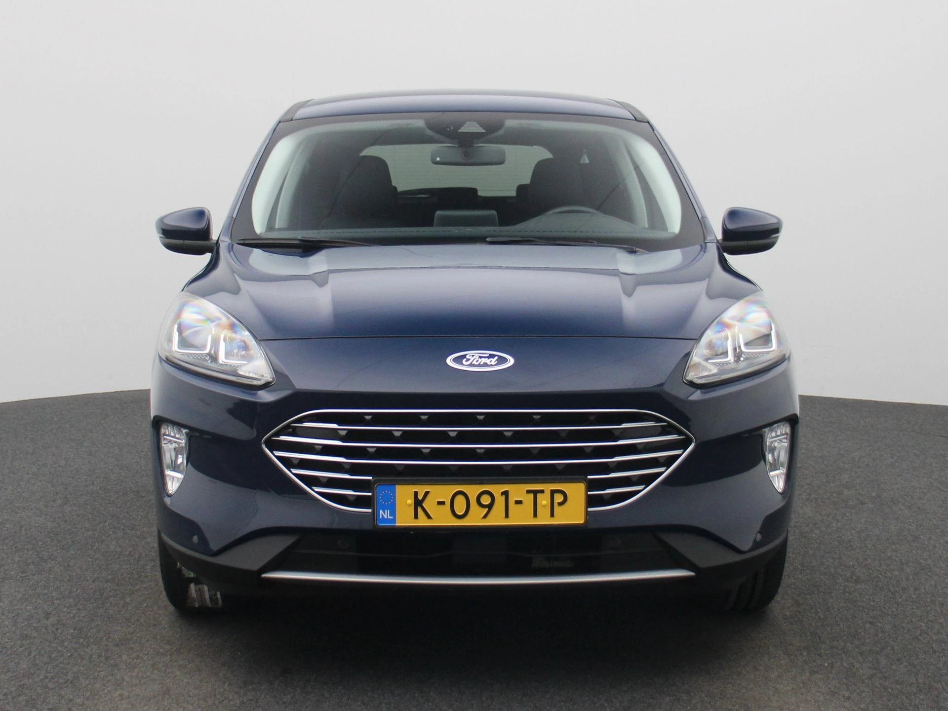 Ford Kuga met kenteken 56 – autofoto 4