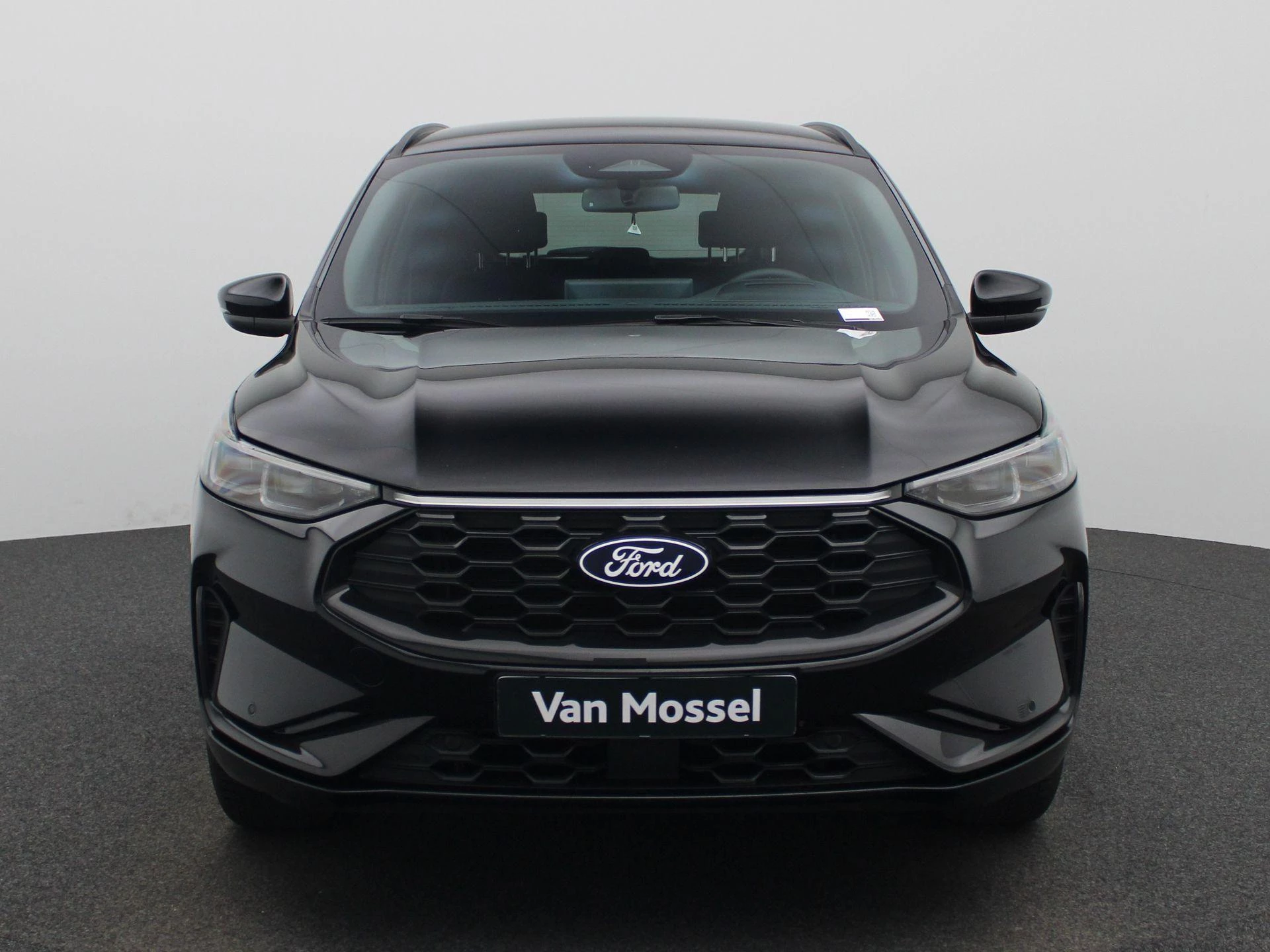 Ford Kuga met kenteken 10100 – autofoto 4