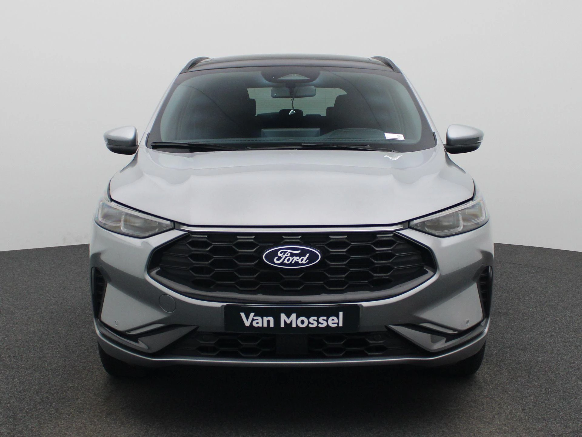 Ford Kuga met kenteken 14100 – autofoto 4