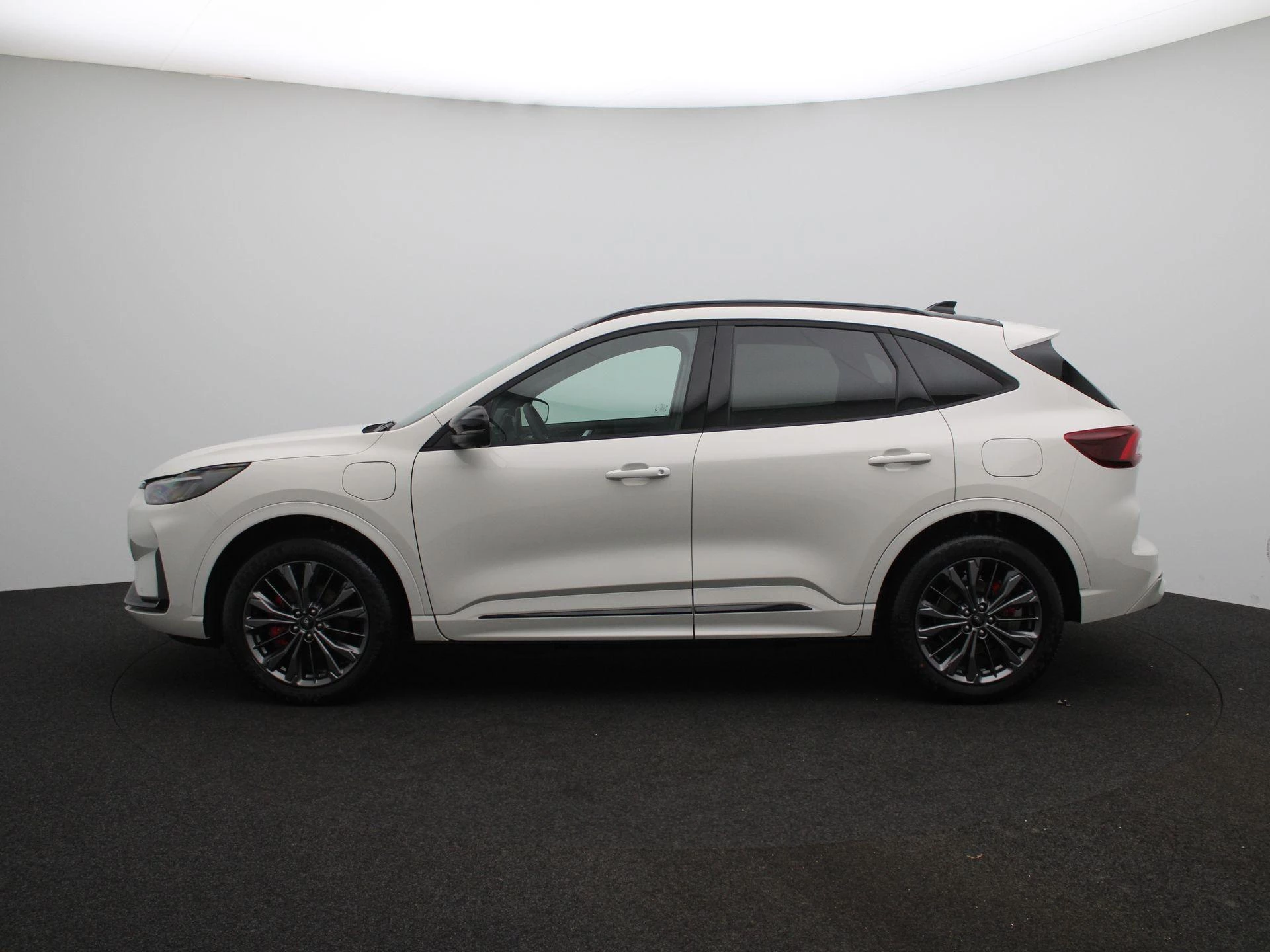 Ford Kuga met kenteken 68 – autofoto 4