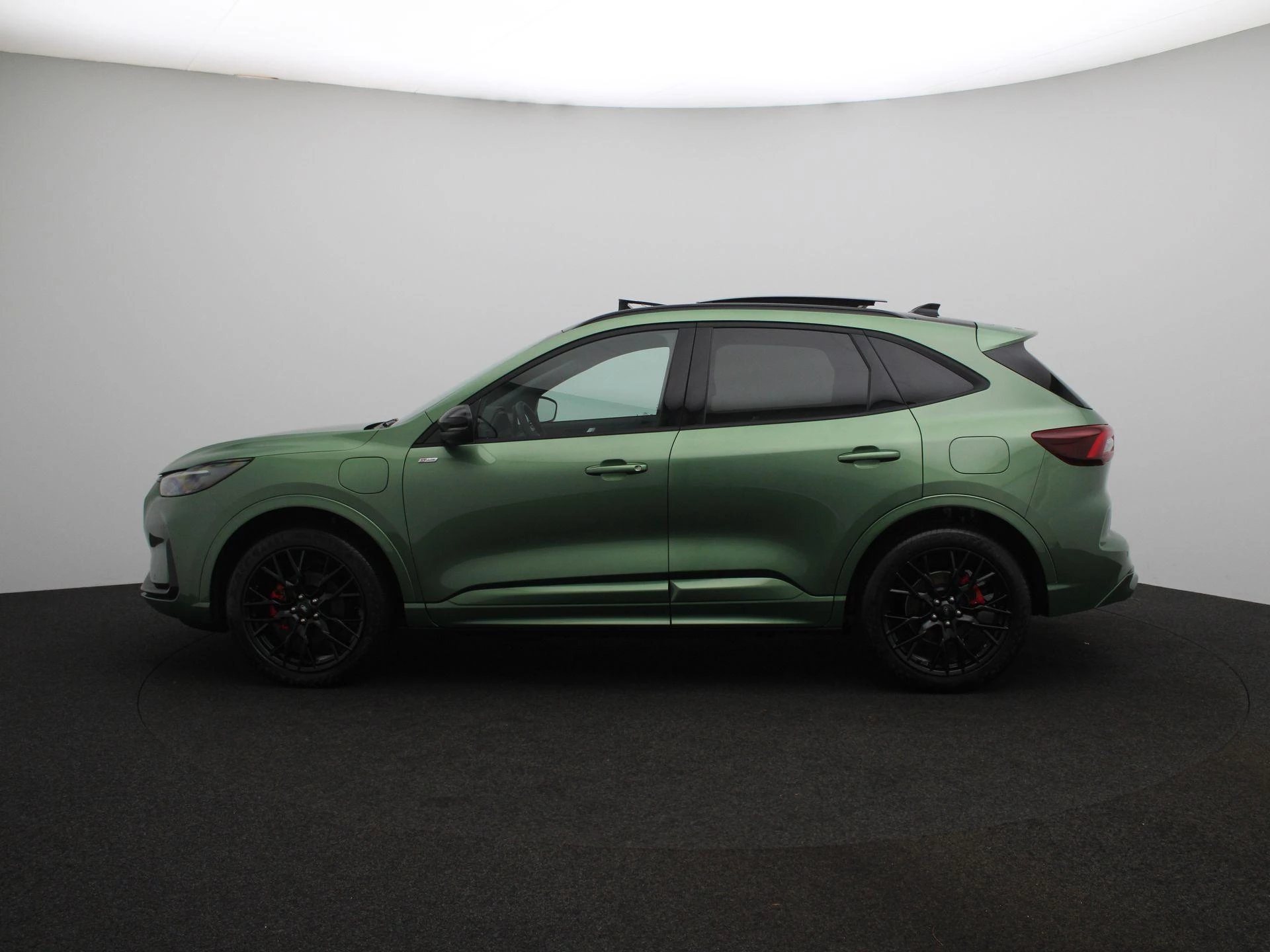 Ford Kuga met kenteken 68 – autofoto 5