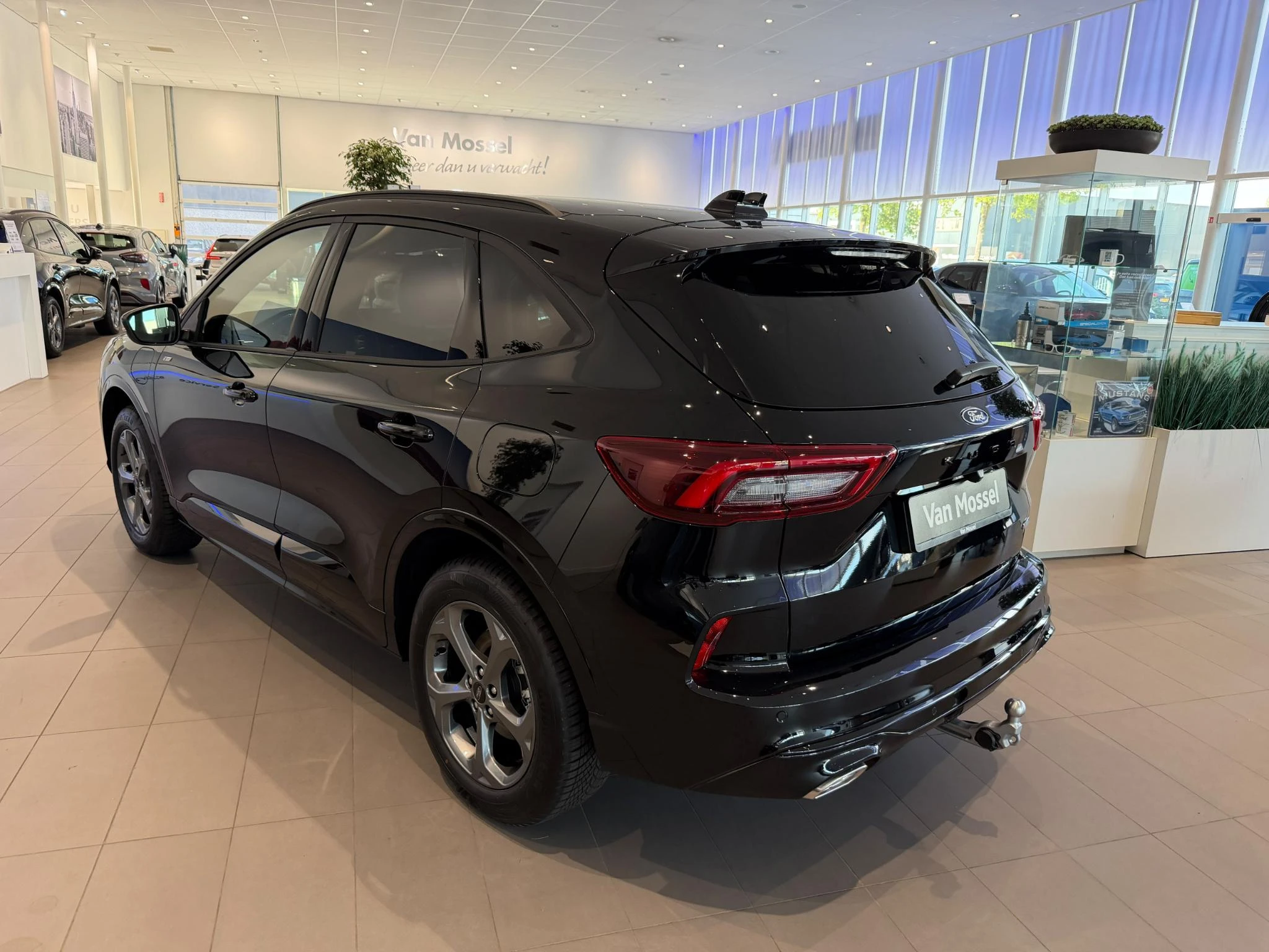 Ford Kuga met kenteken 68 – autofoto 5
