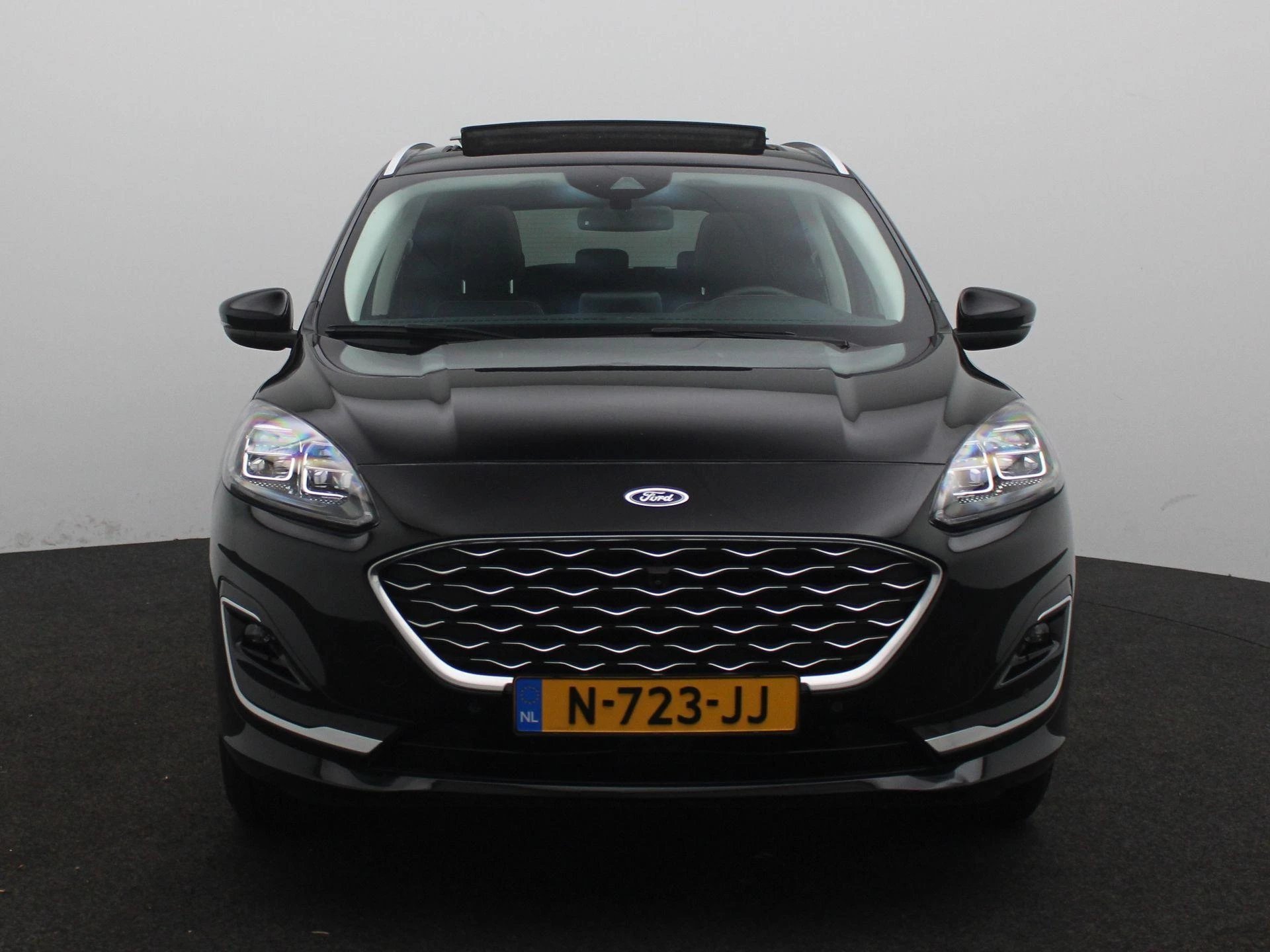 Ford Kuga met kenteken 14100 – autofoto 5