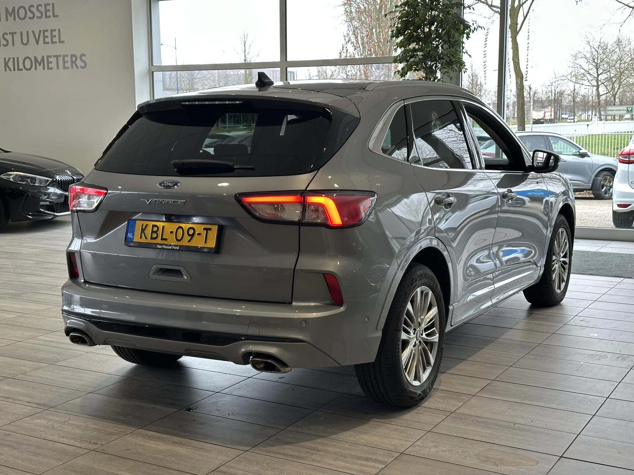 Ford Kuga met kenteken 14100 – autofoto 5