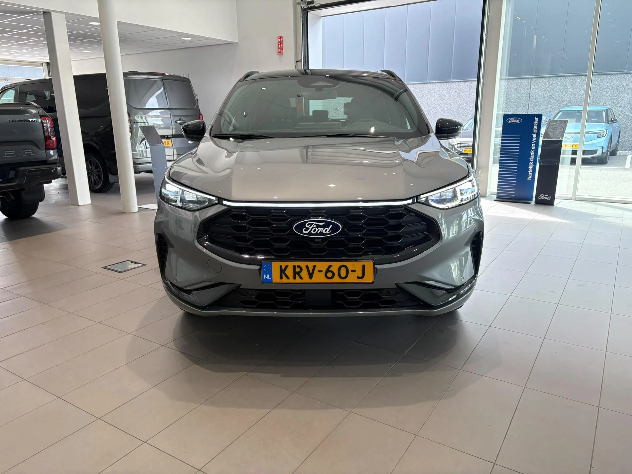 Ford Kuga met kenteken 29100 – autofoto 5