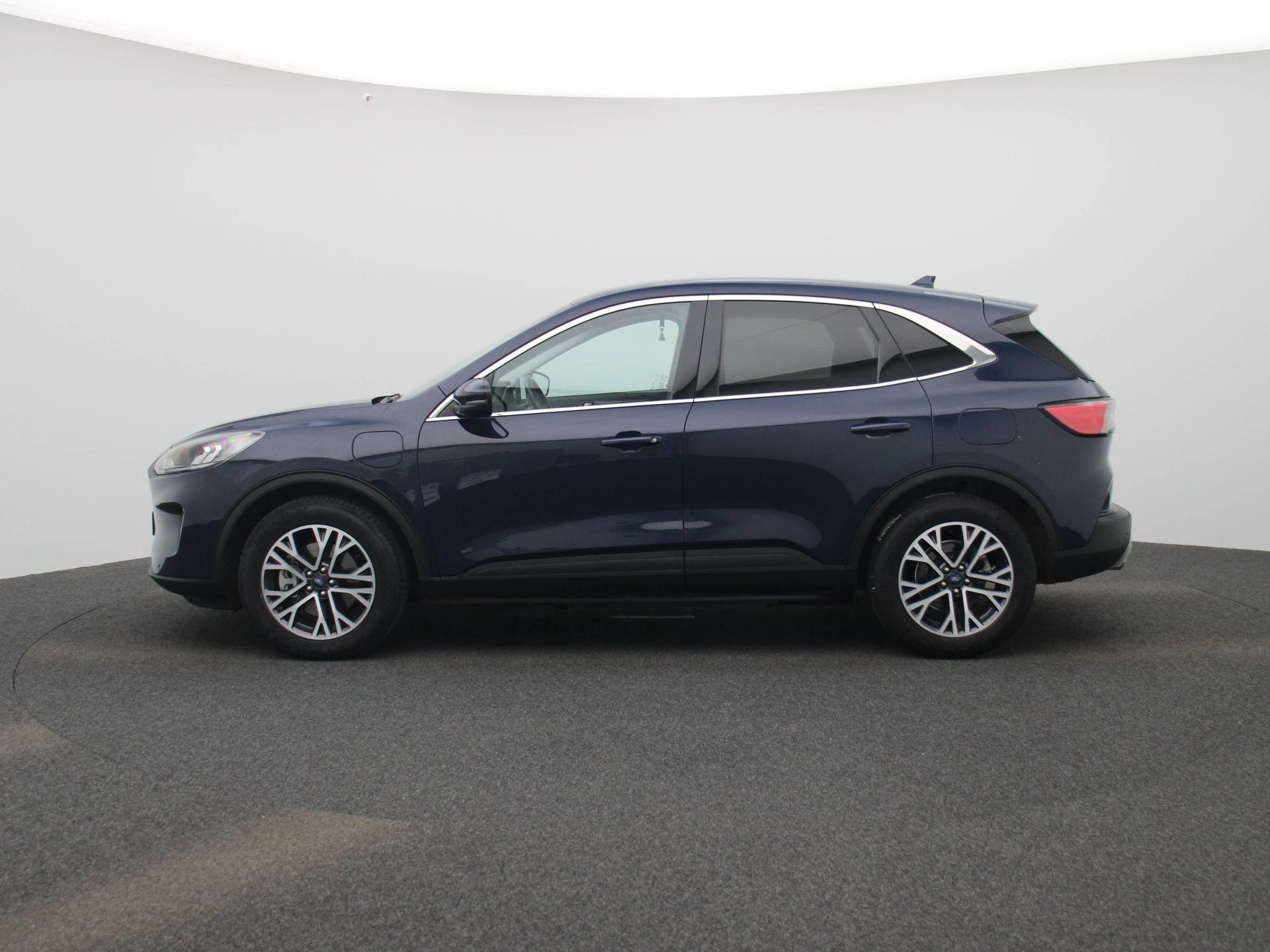 Ford Kuga met kenteken 56 – autofoto 5