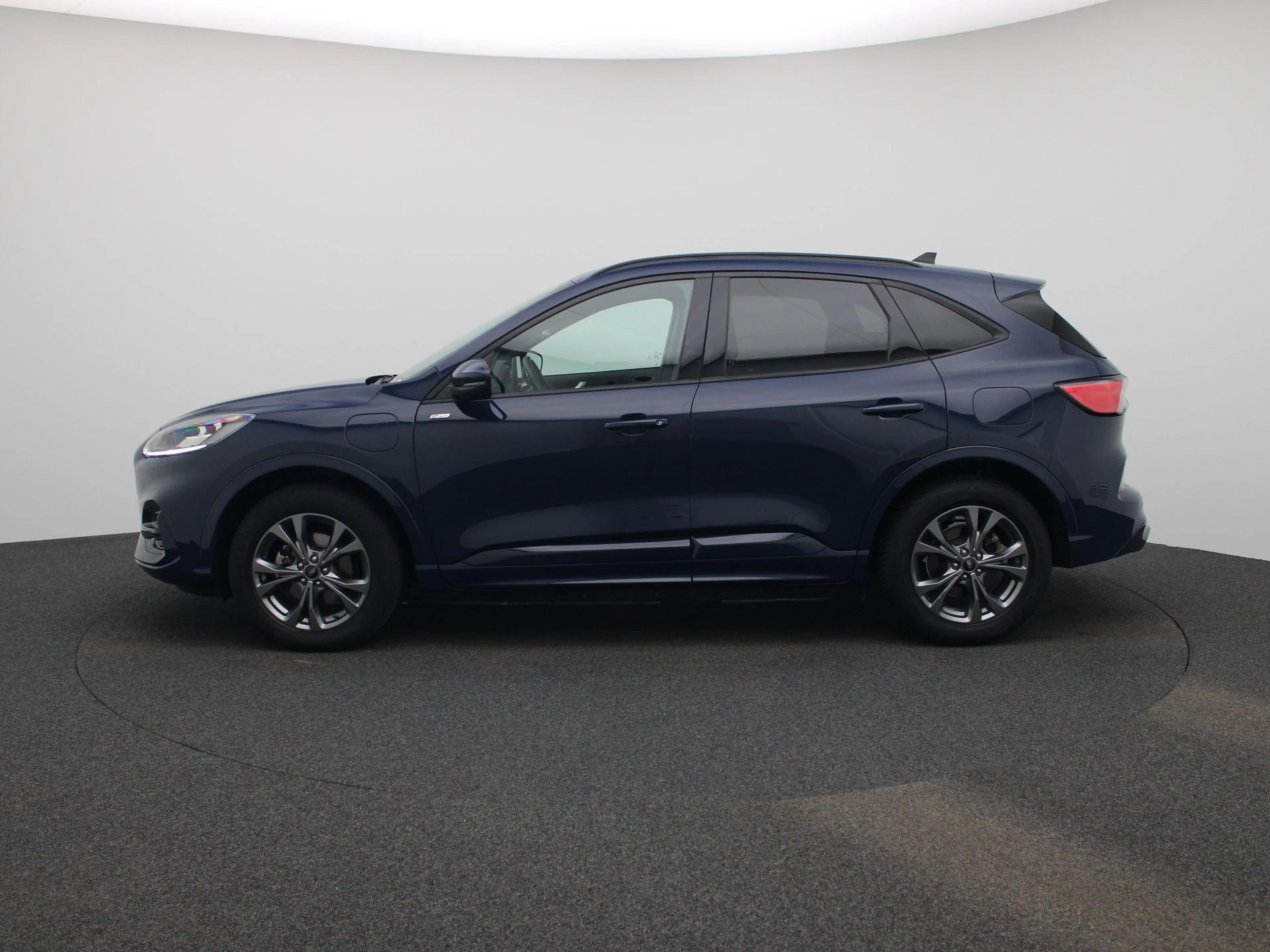 Ford Kuga met kenteken 56 – autofoto 5