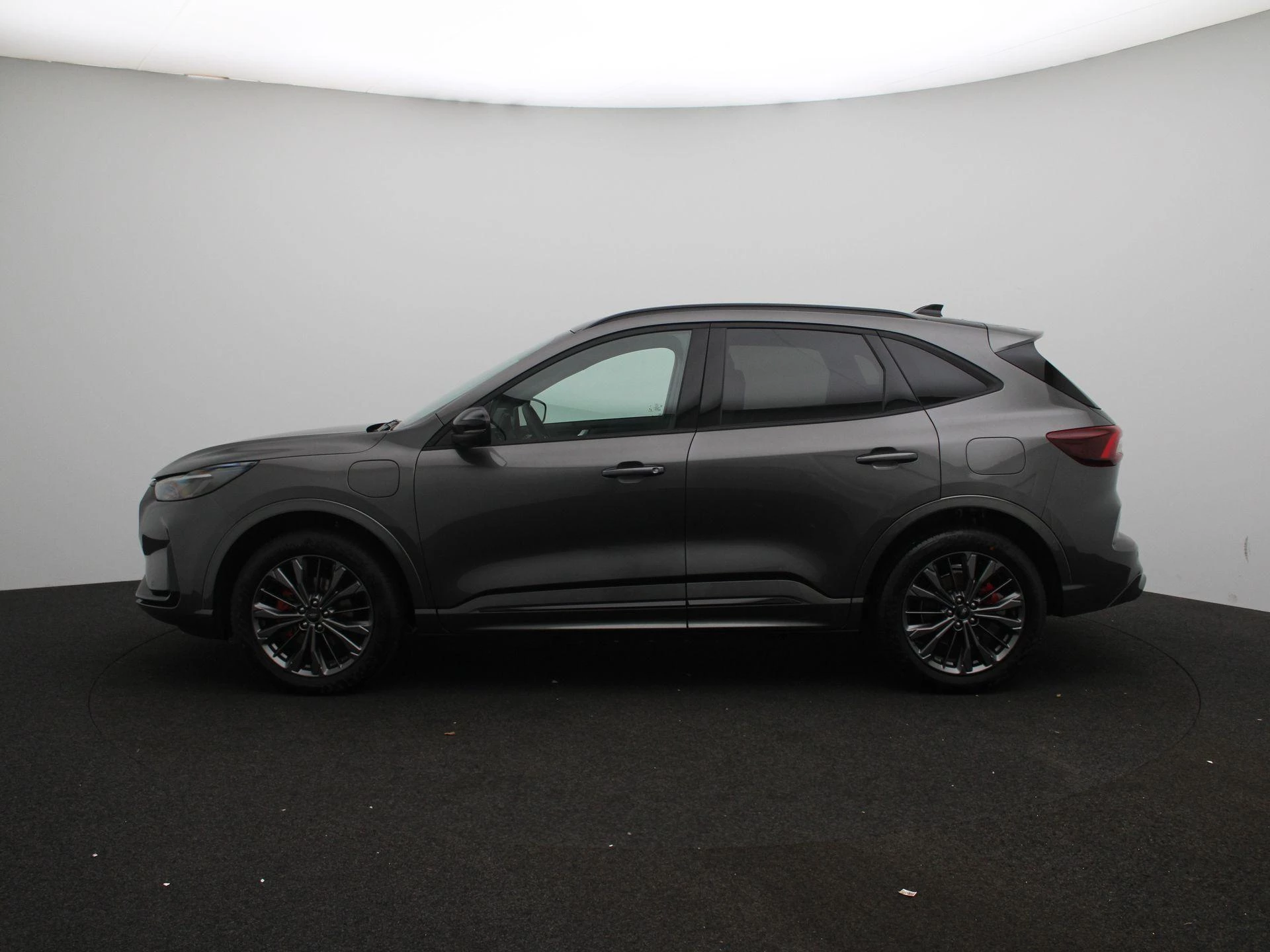 Ford Kuga met kenteken 68 – autofoto 5