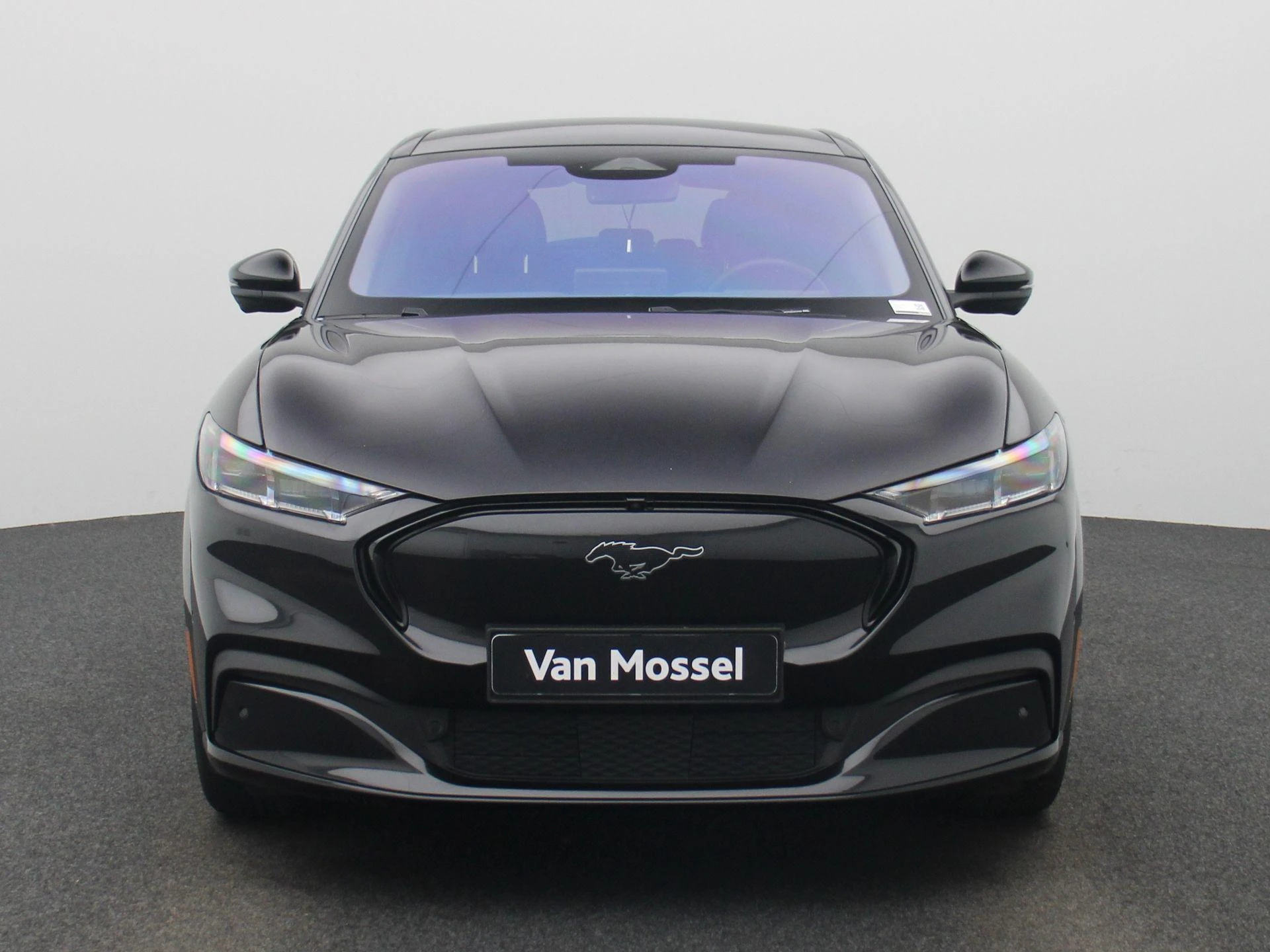 Ford MustangMach-E – autofoto 4