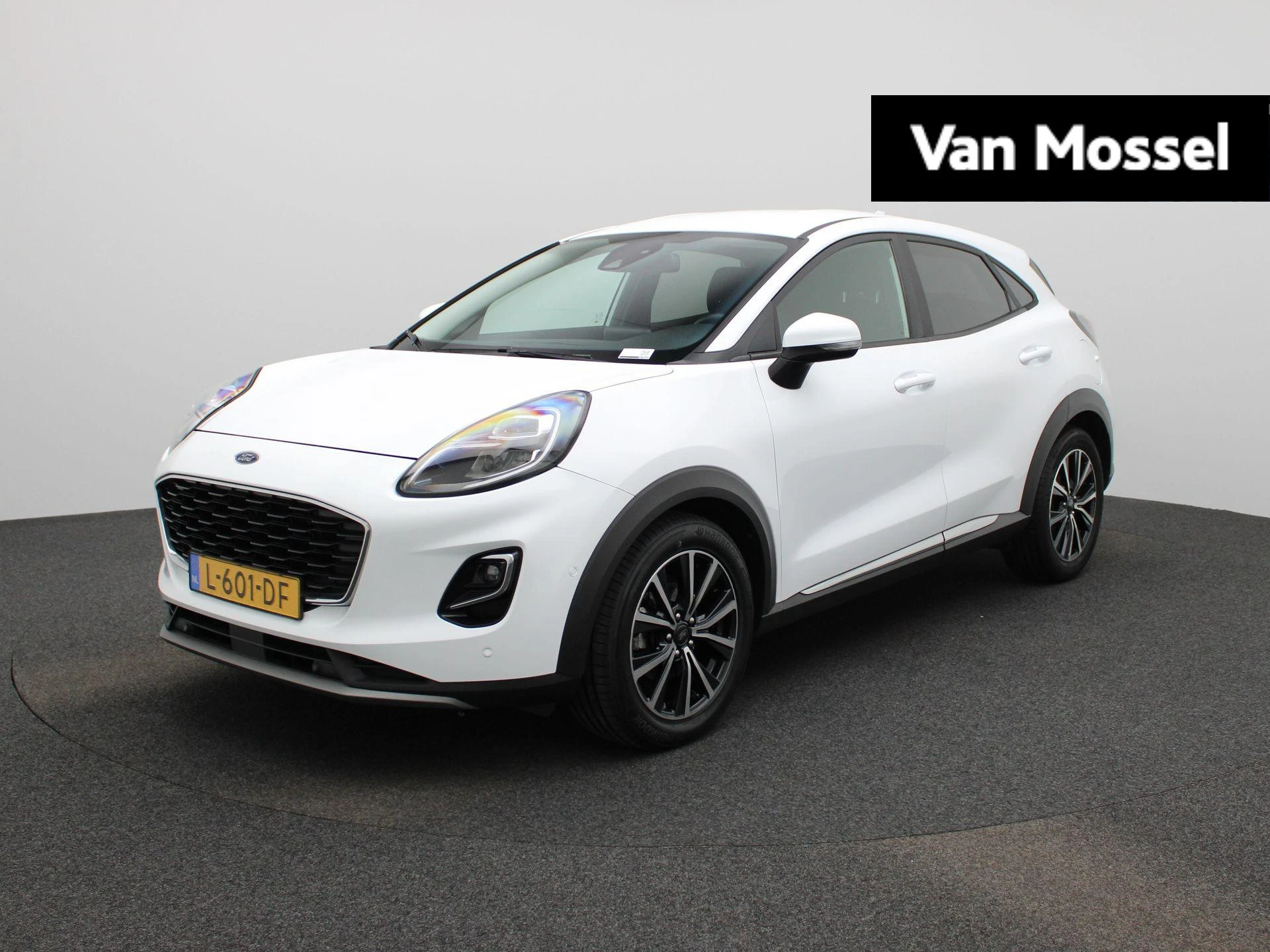 Ford Puma met kenteken 49100 – autofoto 2