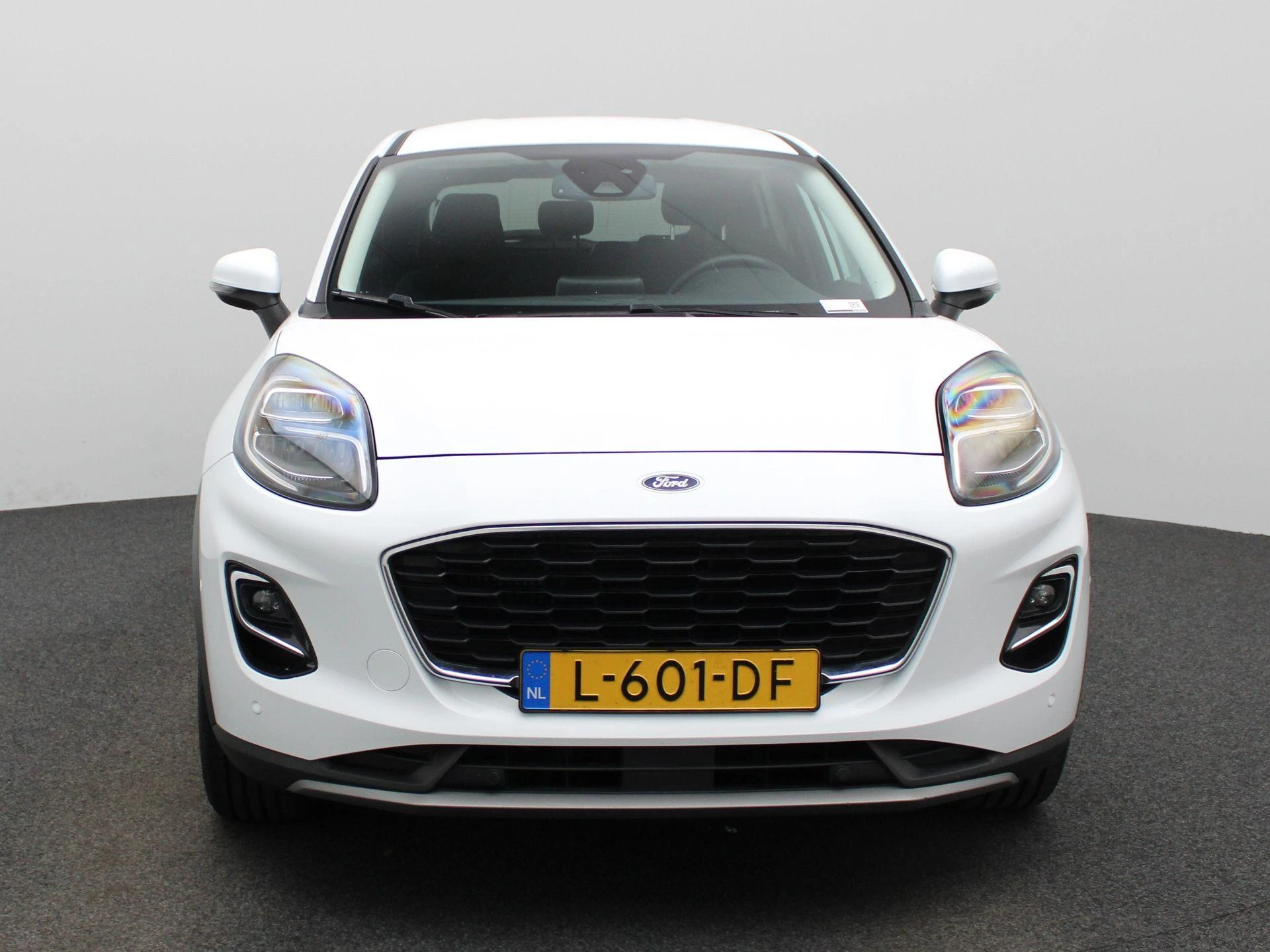 Ford Puma met kenteken 49100 – autofoto 4