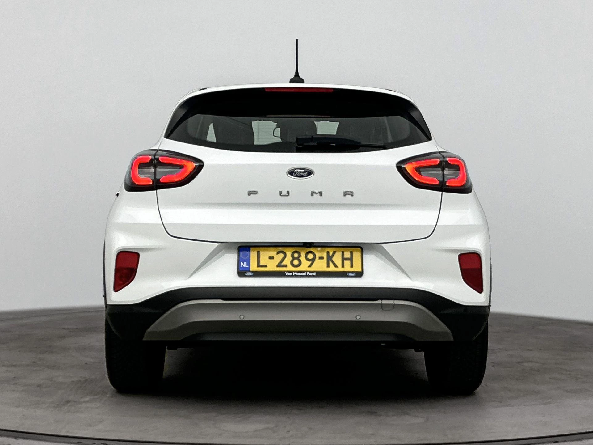 Ford Puma met kenteken 49100 – autofoto 5