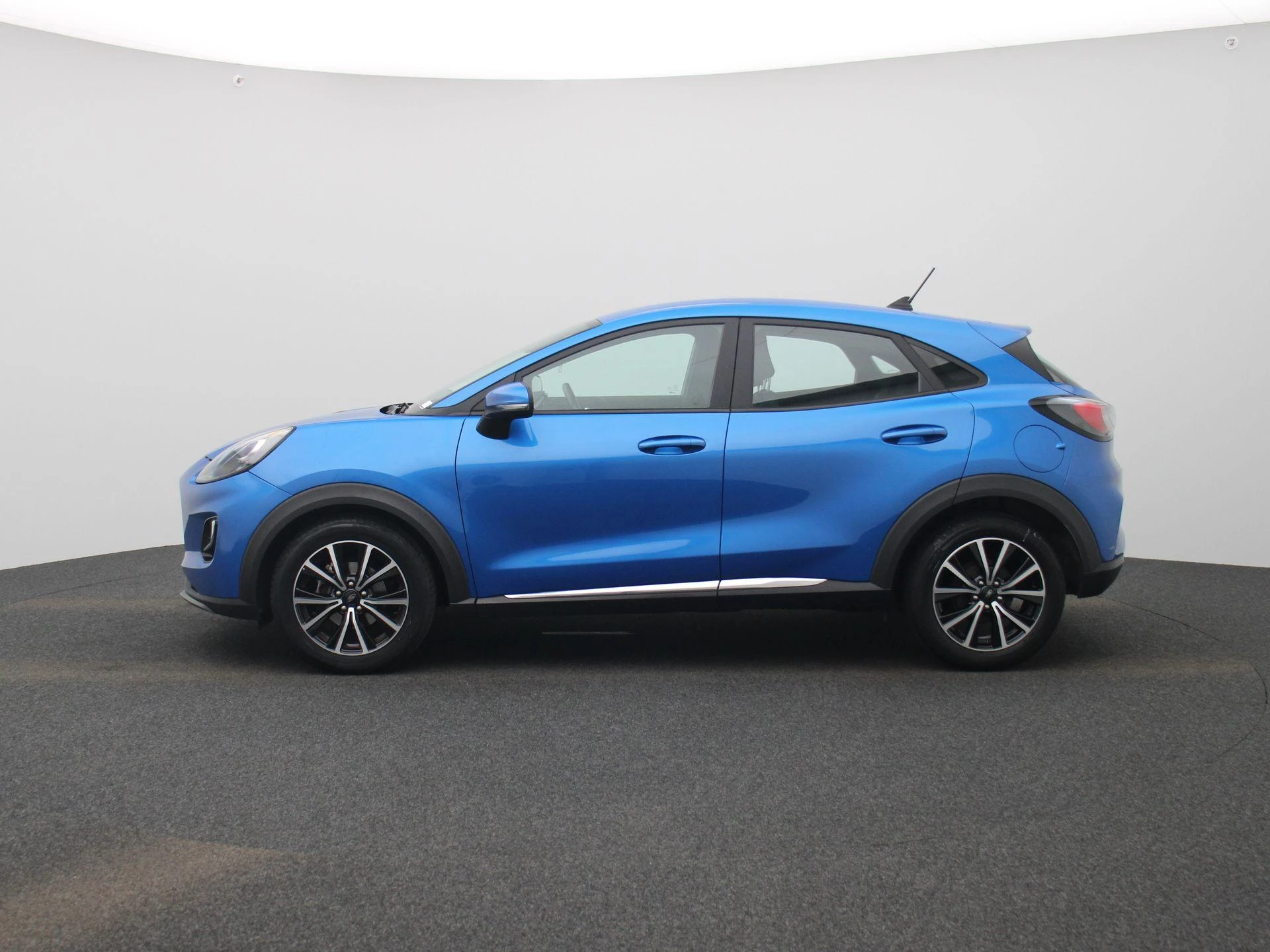 Ford Puma met kenteken 49100 – autofoto 5