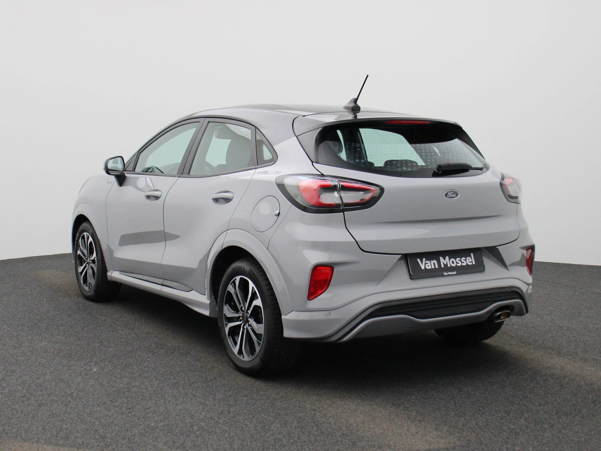 Ford Puma met kenteken KTD-07-H – autofoto 3