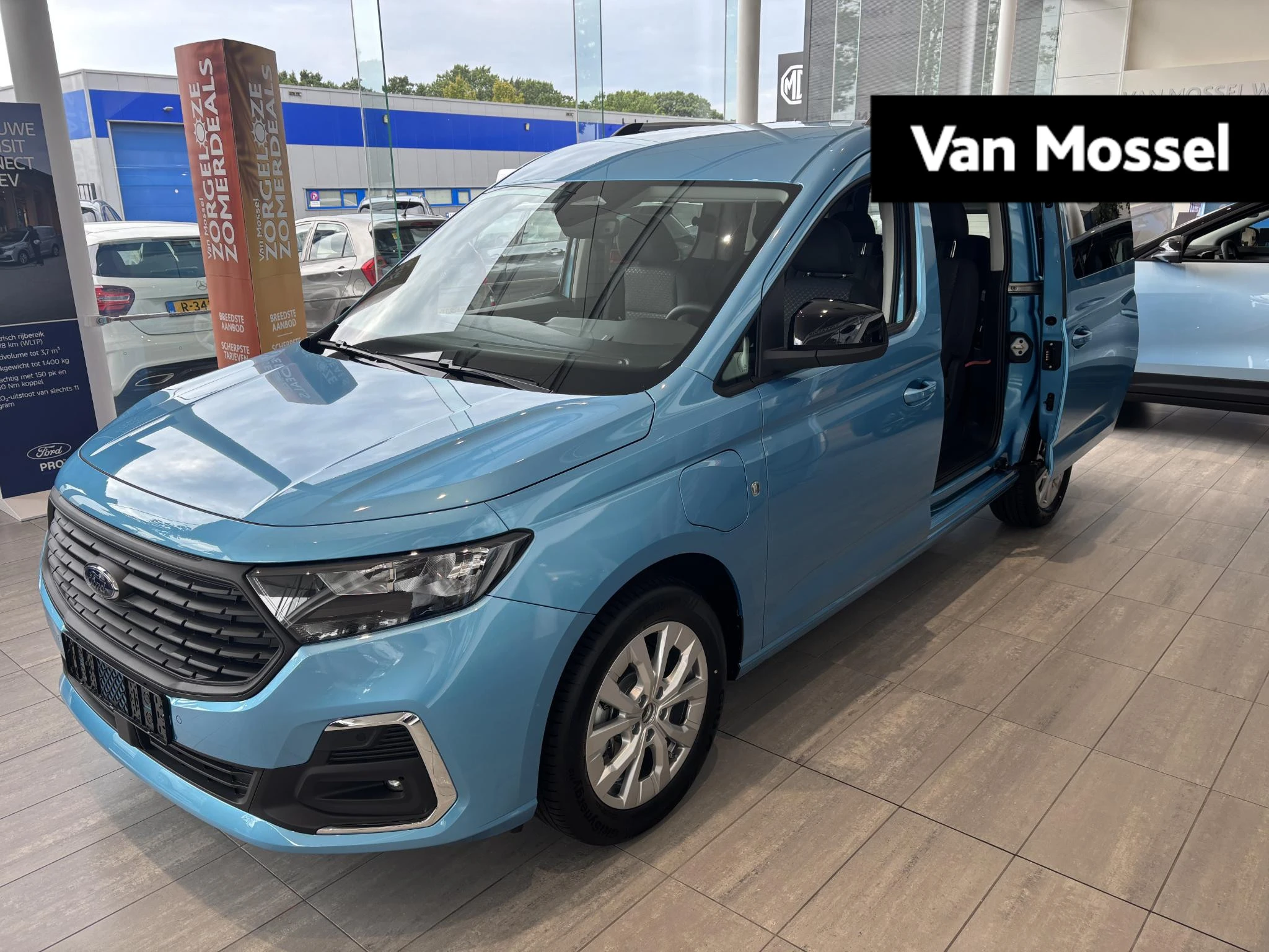 Ford TourneoConnect – autofoto 2