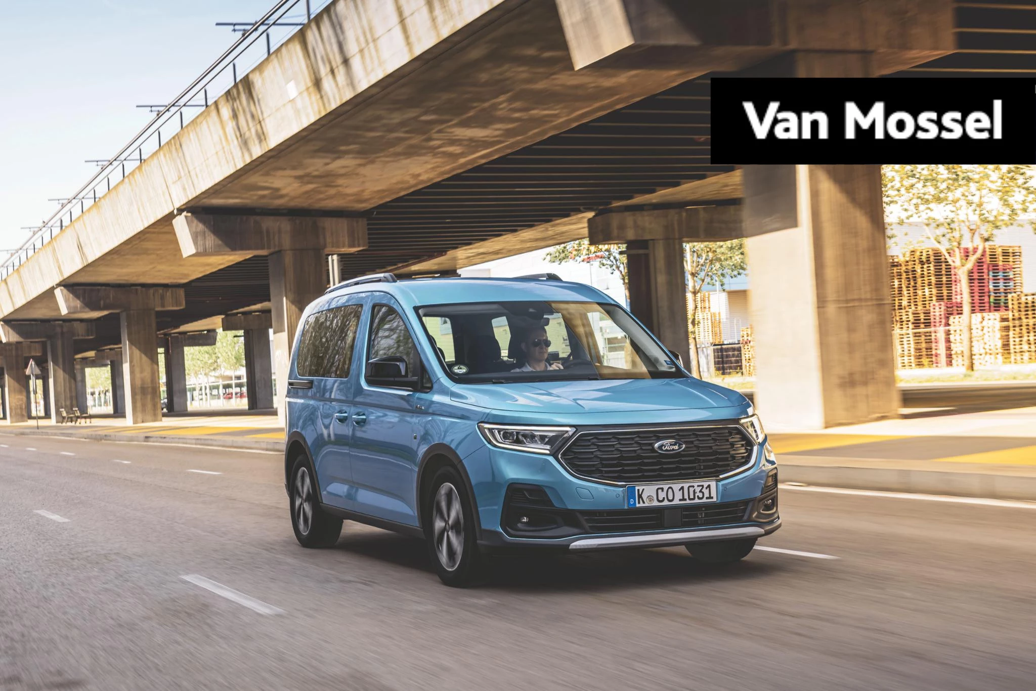 Ford TourneoConnect – autofoto 2
