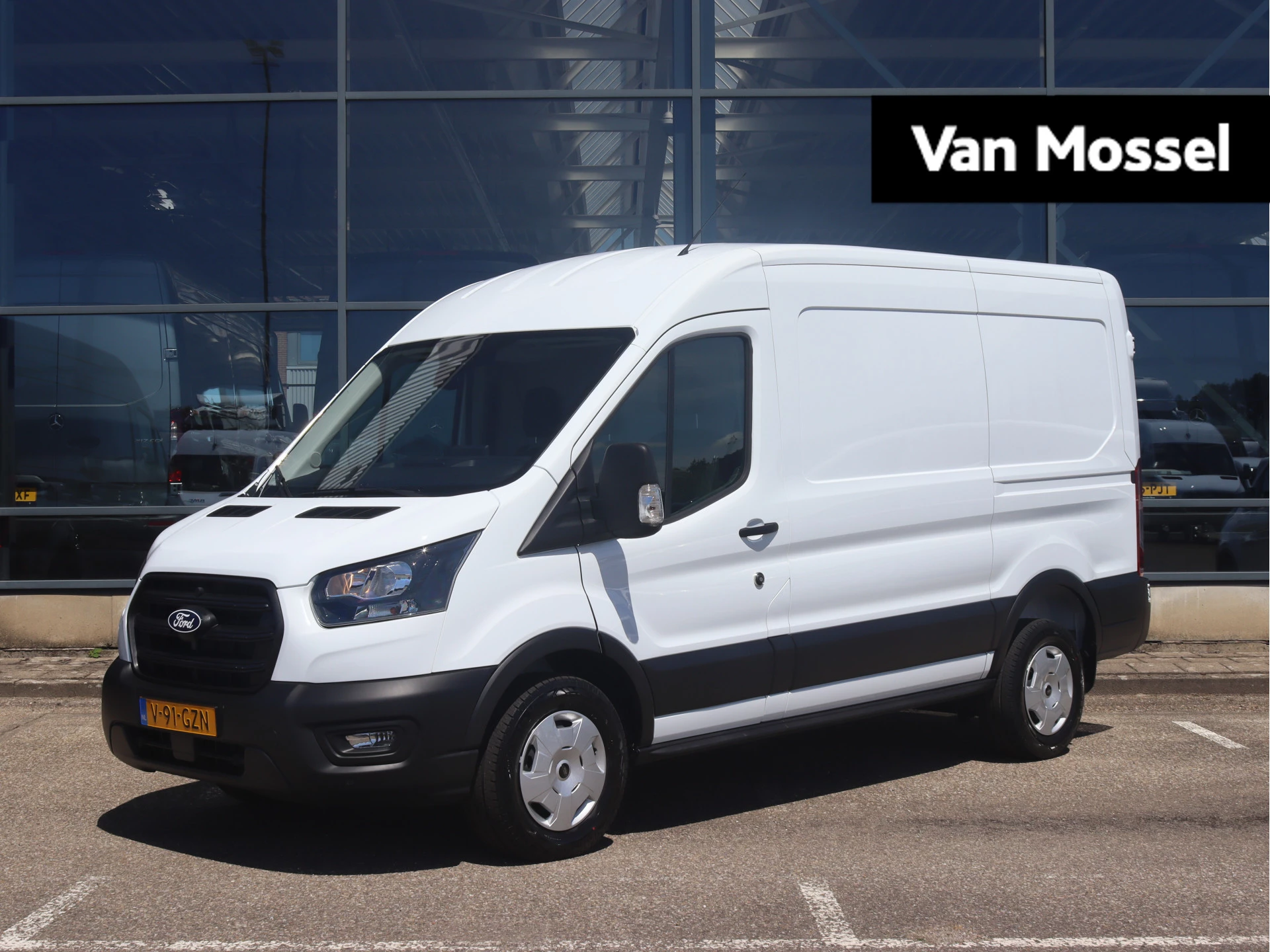 Ford Transit – autofoto 2