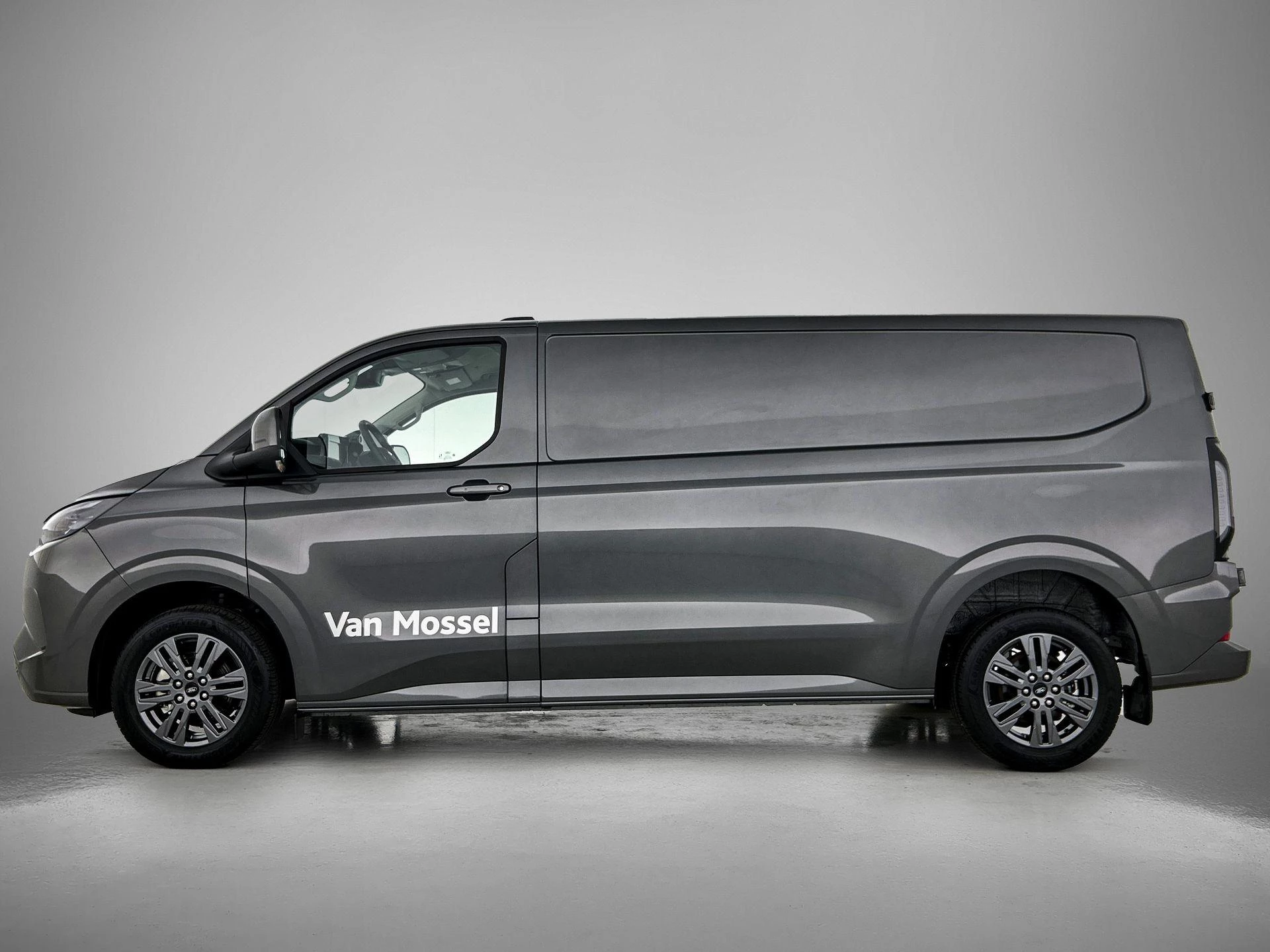 Ford TransitCustom met kenteken V-73-PNN – autofoto 4