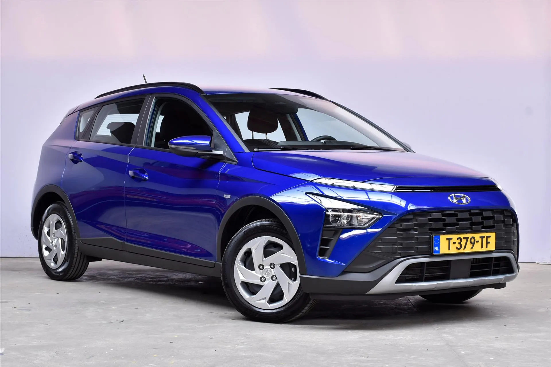 Hyundai Bayon met kenteken T-379-TF – interieur