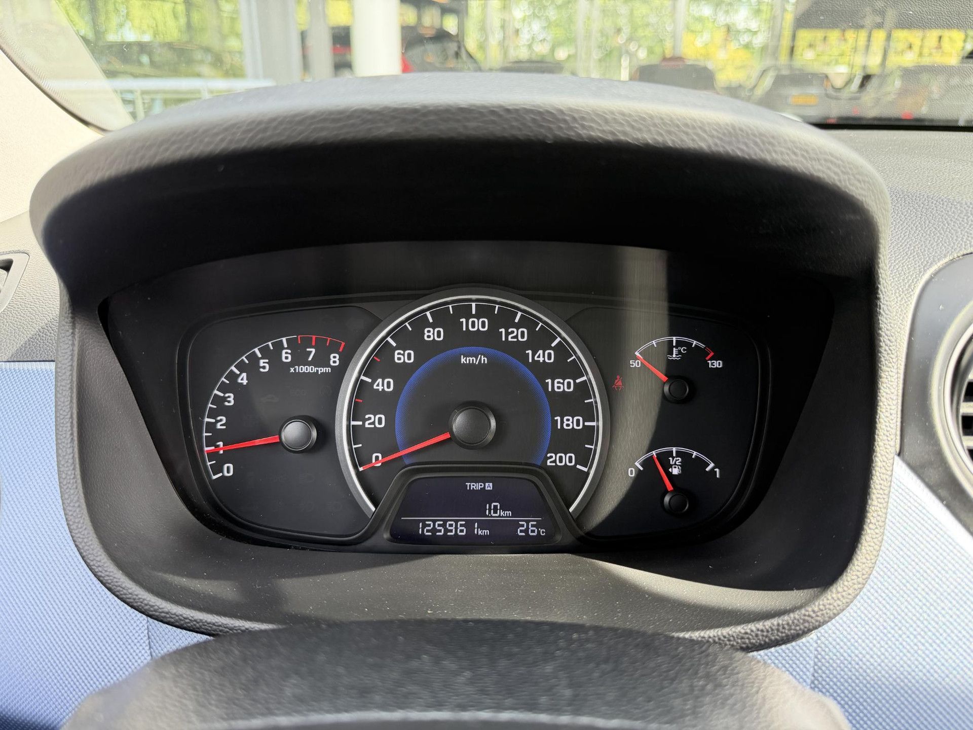 Hyundai i10 met kenteken GV-407-X – dashboard